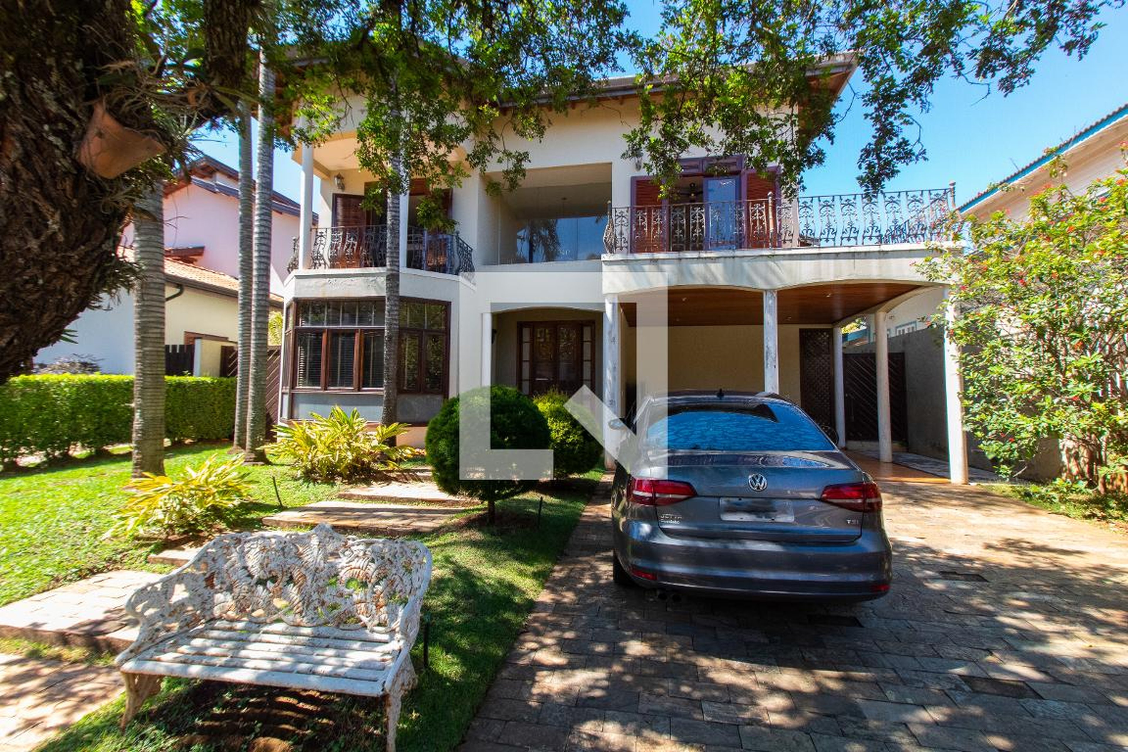 Fachada Condomínio em Rua Maria José Ferreira, 563