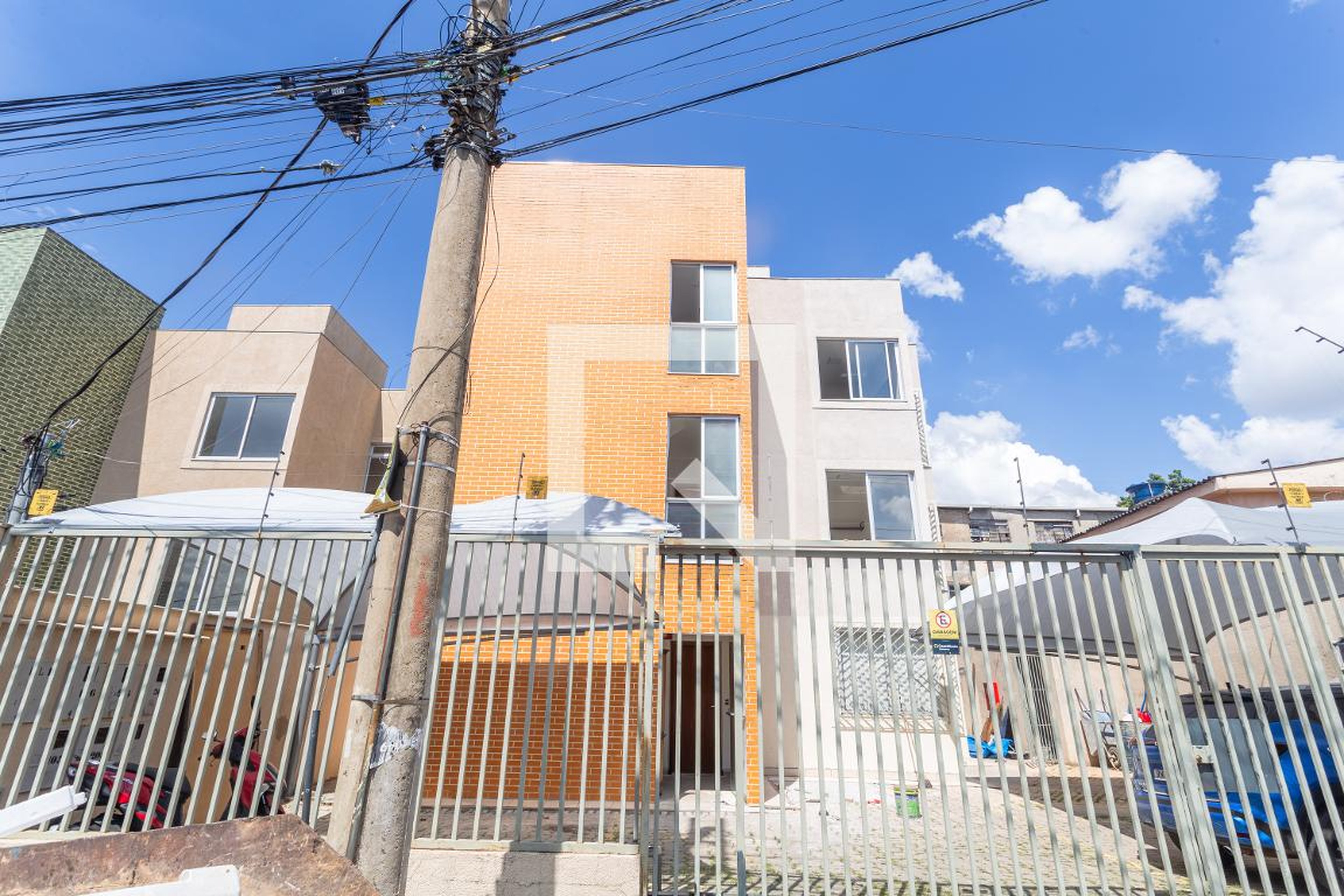 Fachada Condomínio Rua Jacinto Olau, Santa Cruz