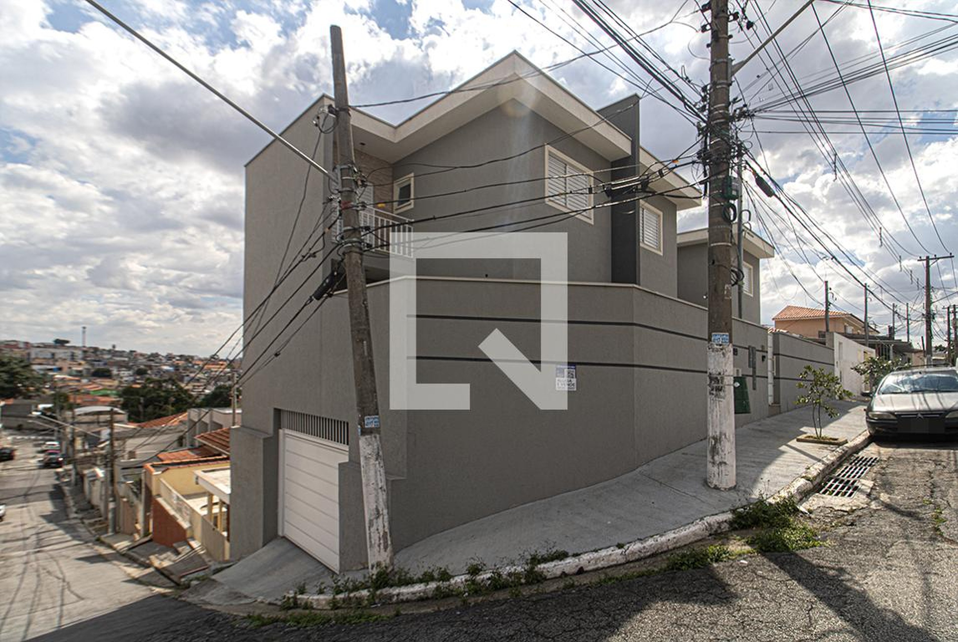 Fachada Condomínio em Rua Itaguajé, 184