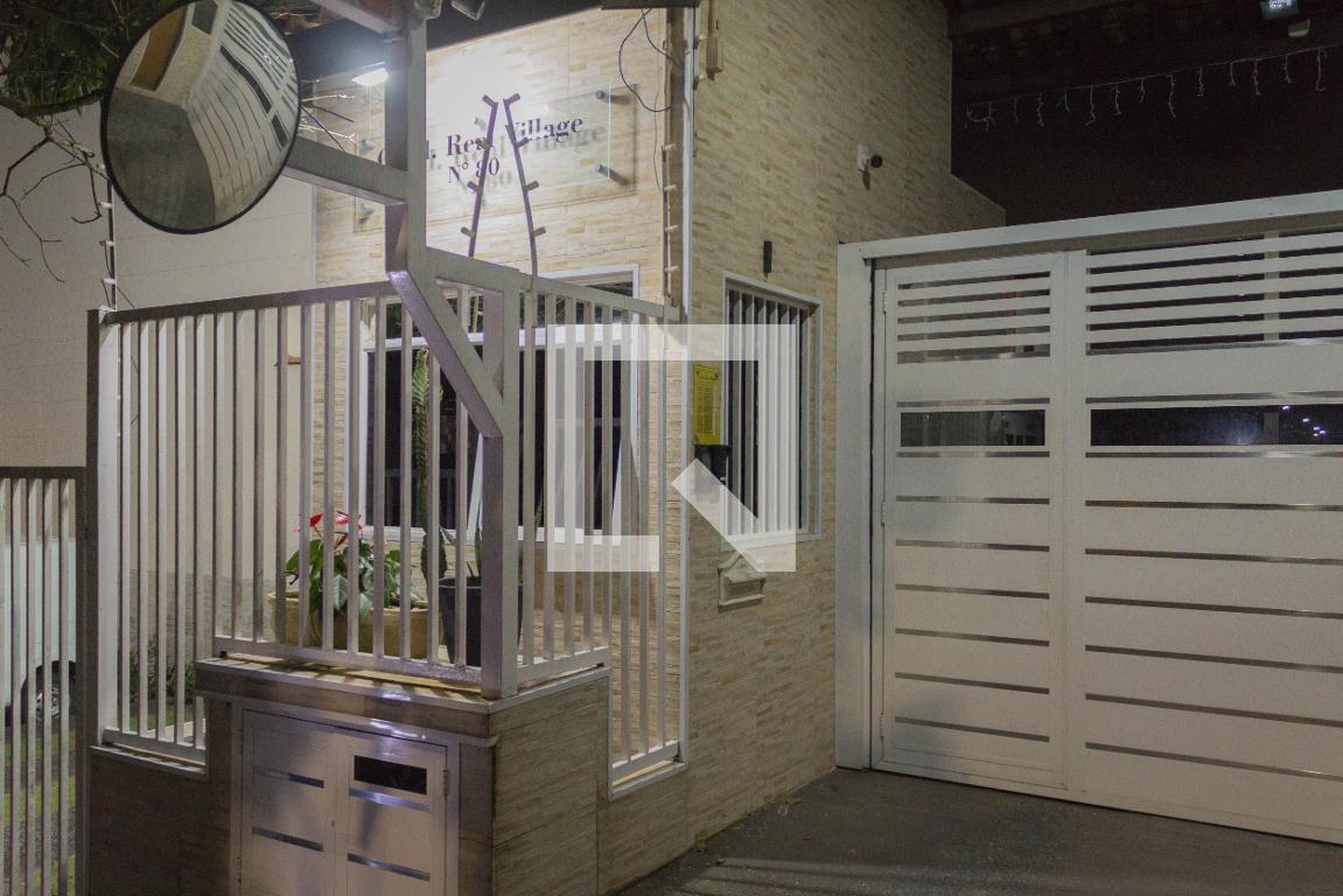 Fachada Residencial Real Village