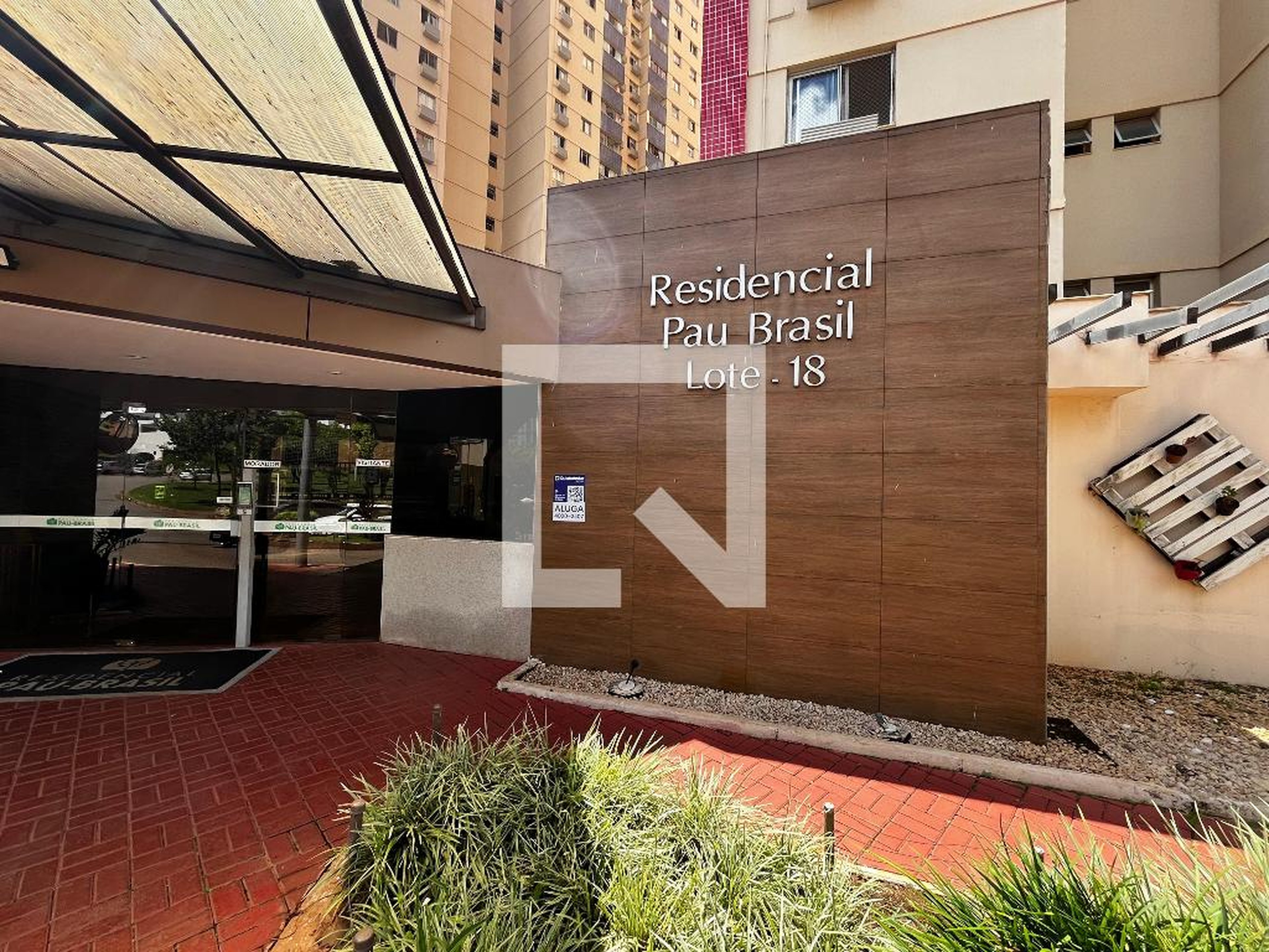 Fachada Residencial Pau Brasil