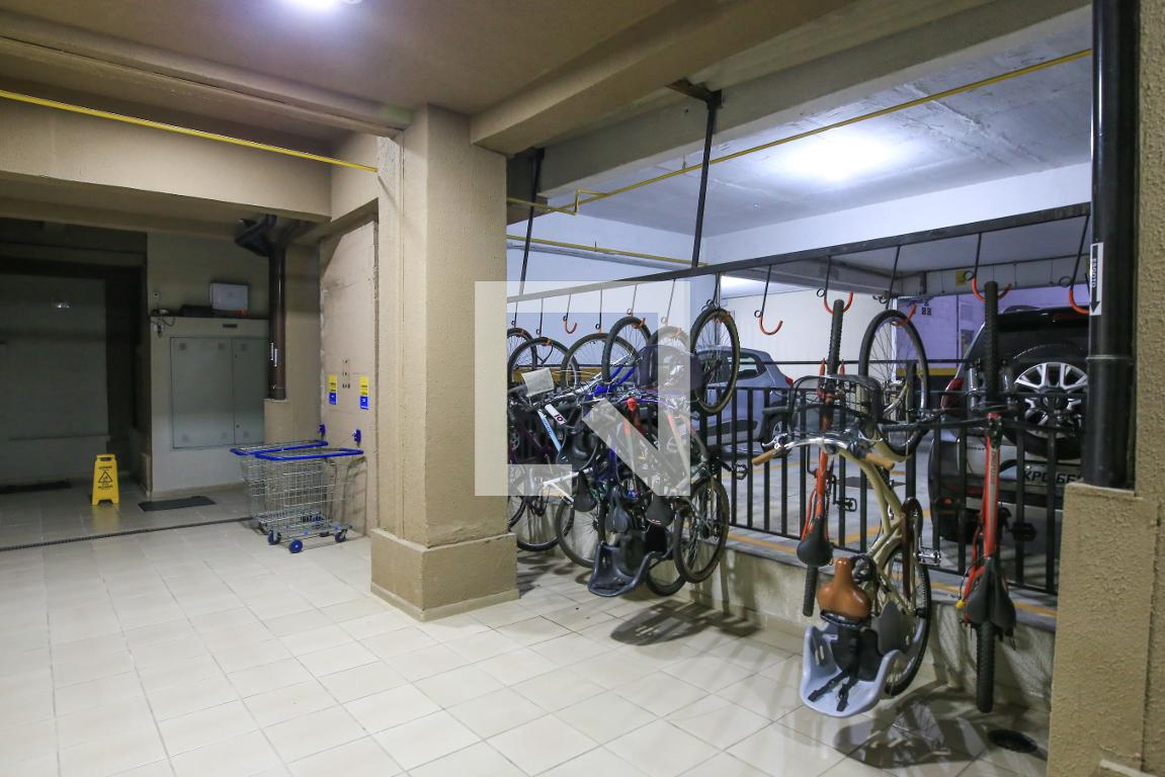 Bicicletário - Spazio campo di bourbon