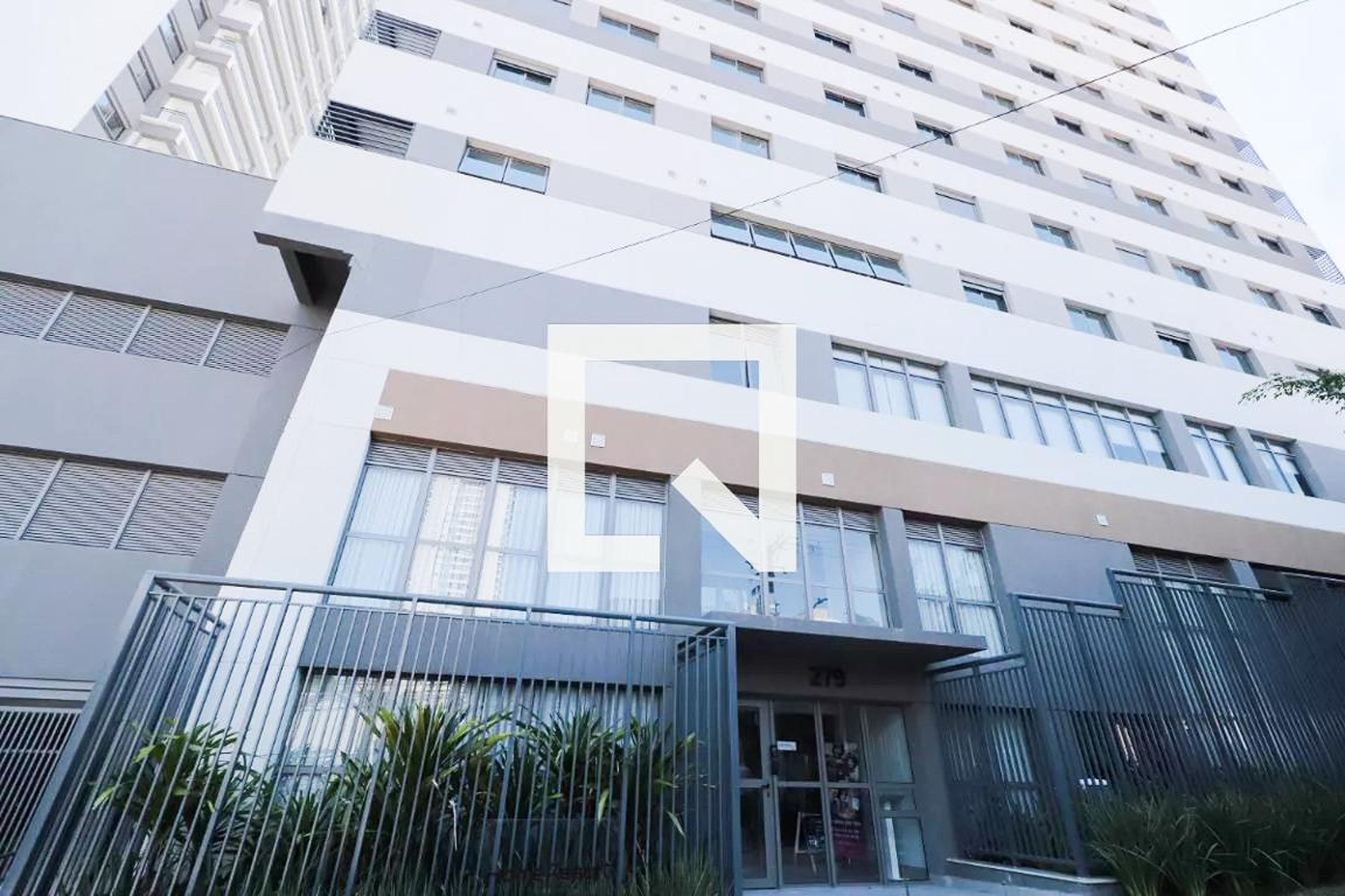 Fachada Condomínio em Avenida Francisco Mont'Alverne, 265