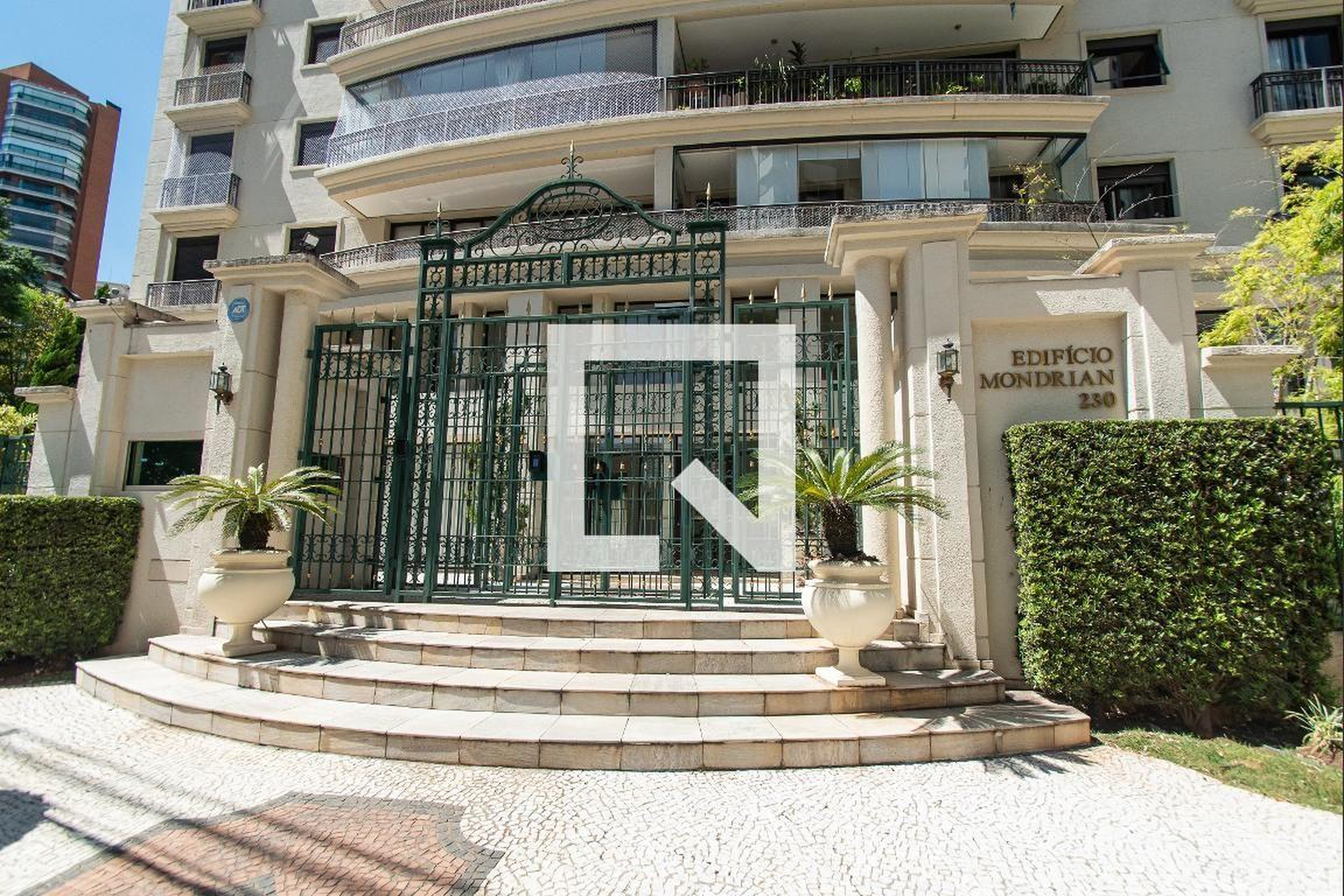 Fachada Condomínio Mondrian