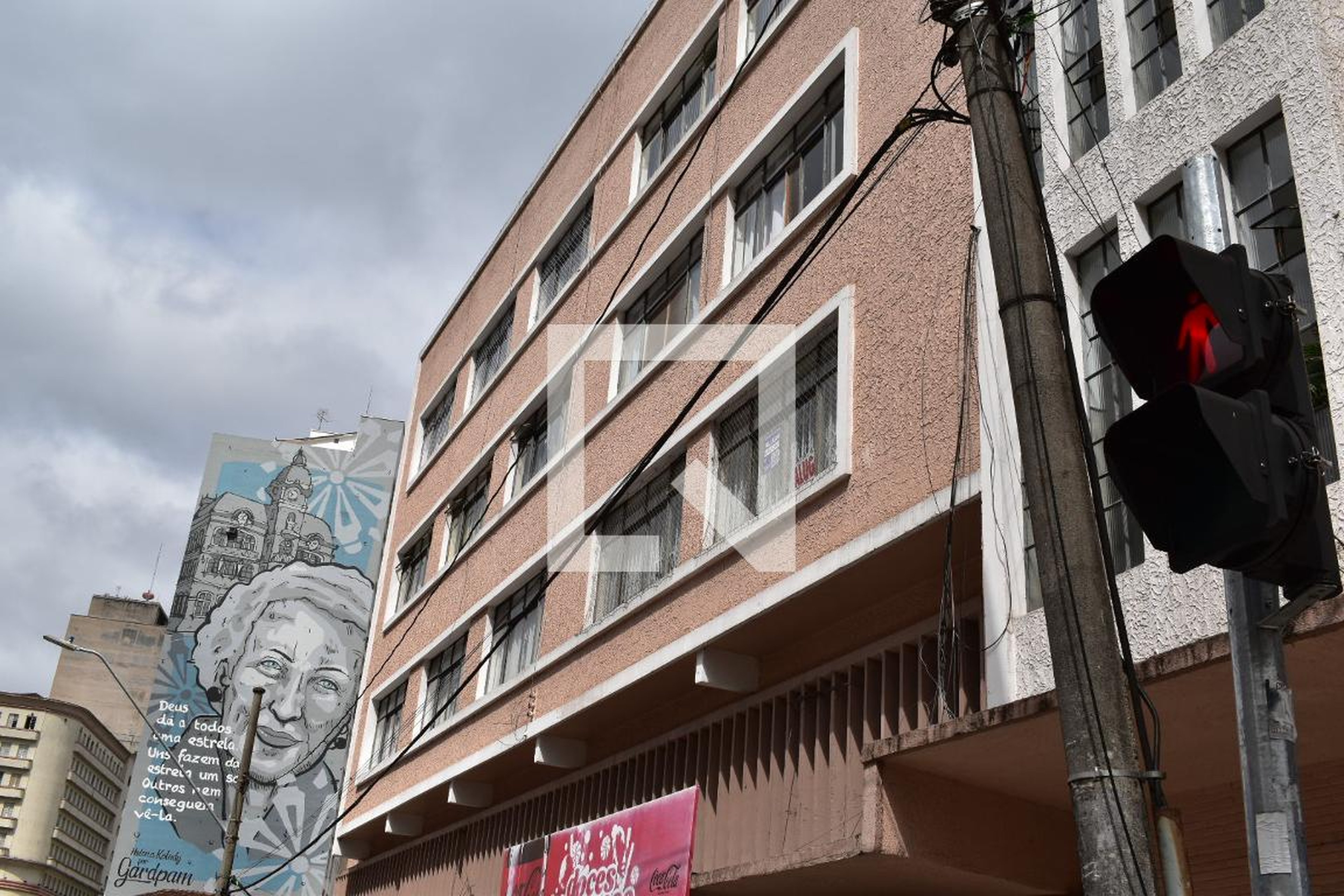 Fachada do Prédio Edifício Pinhais