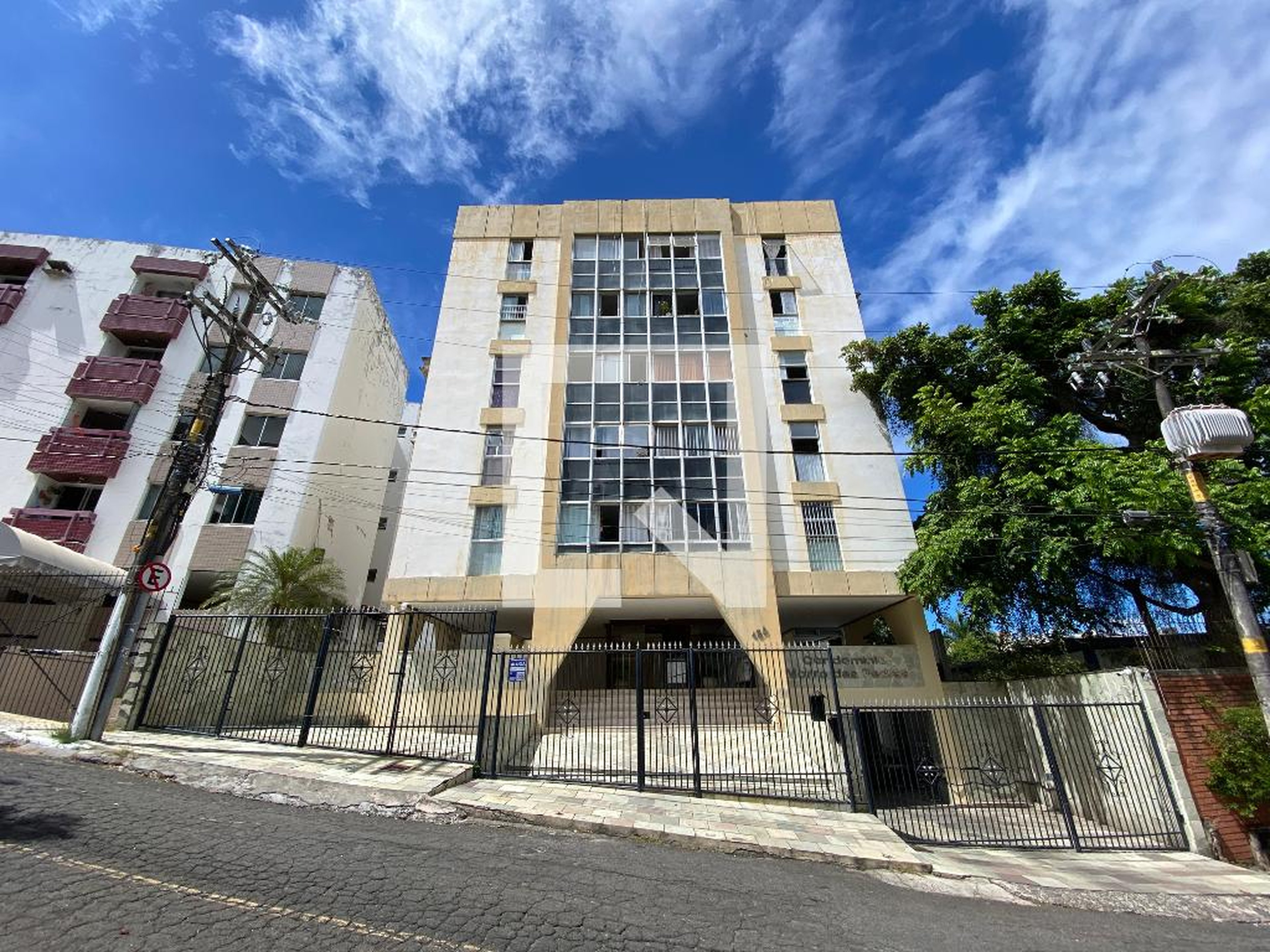 Fachada Condomínio Morro das Pedras