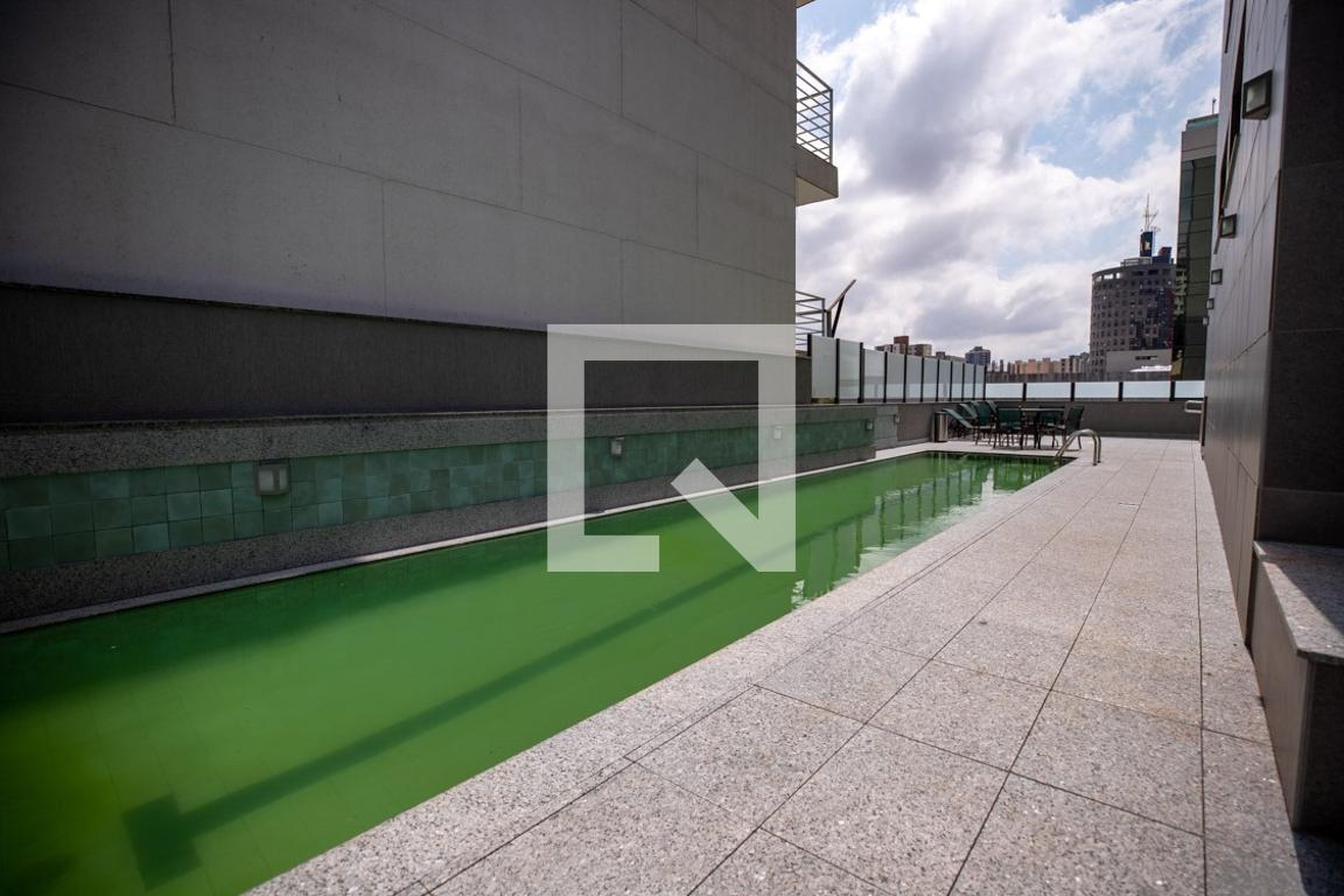 Piscina - Edifício Riviera