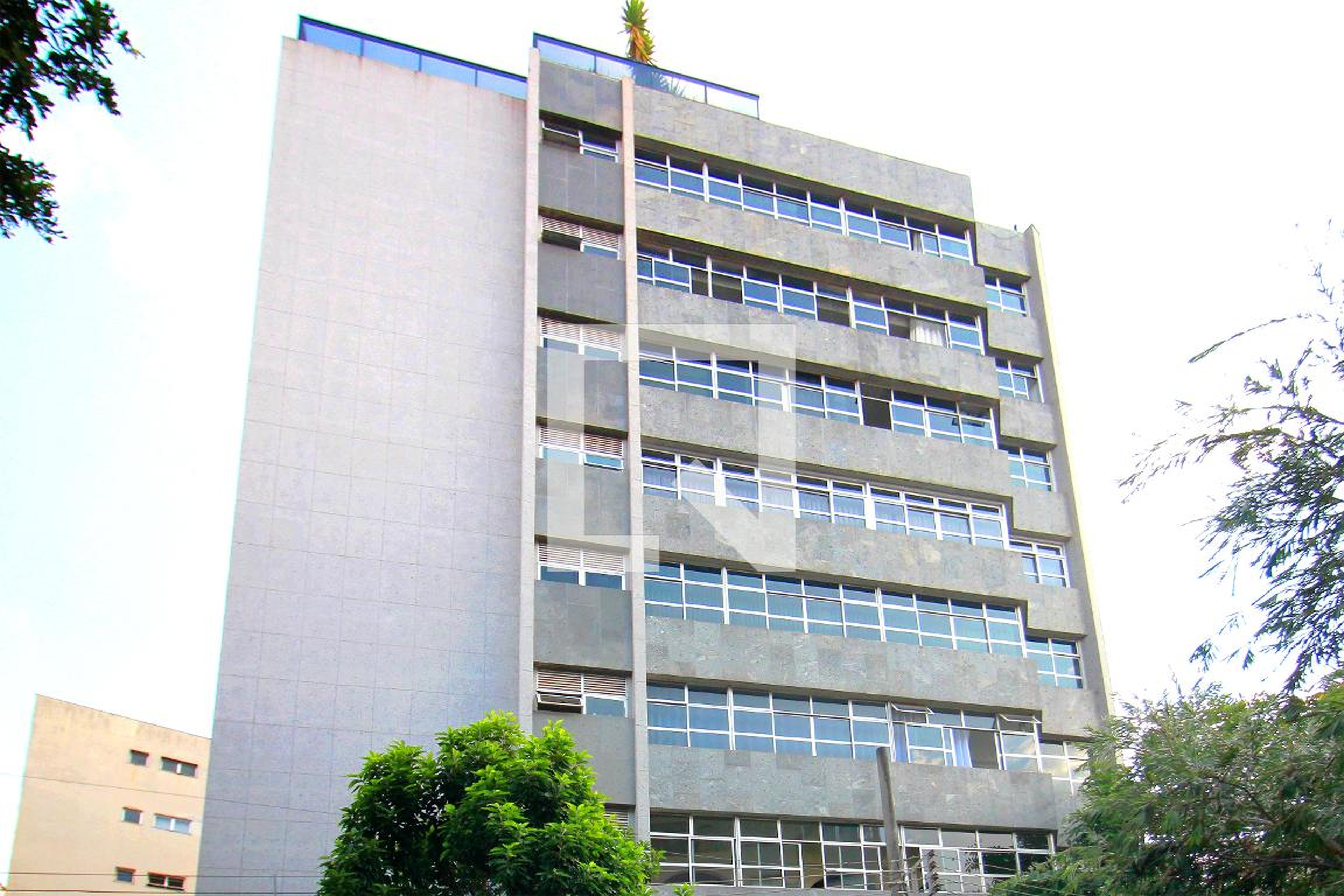 Fachada Condomínio em Rua Gururi, 195