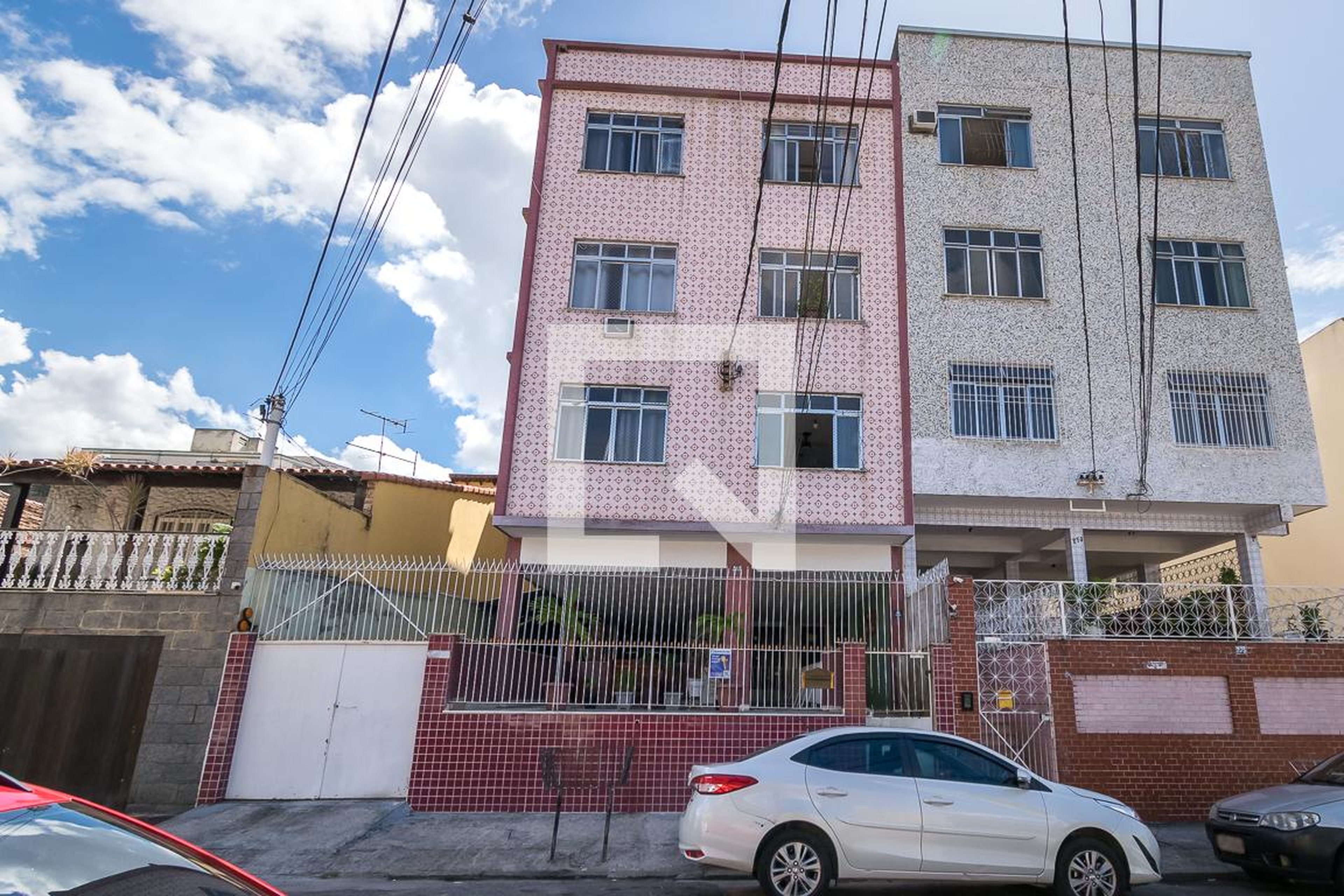 Fachada do Prédio Condomínio em Rua Feliciano Pena, 265