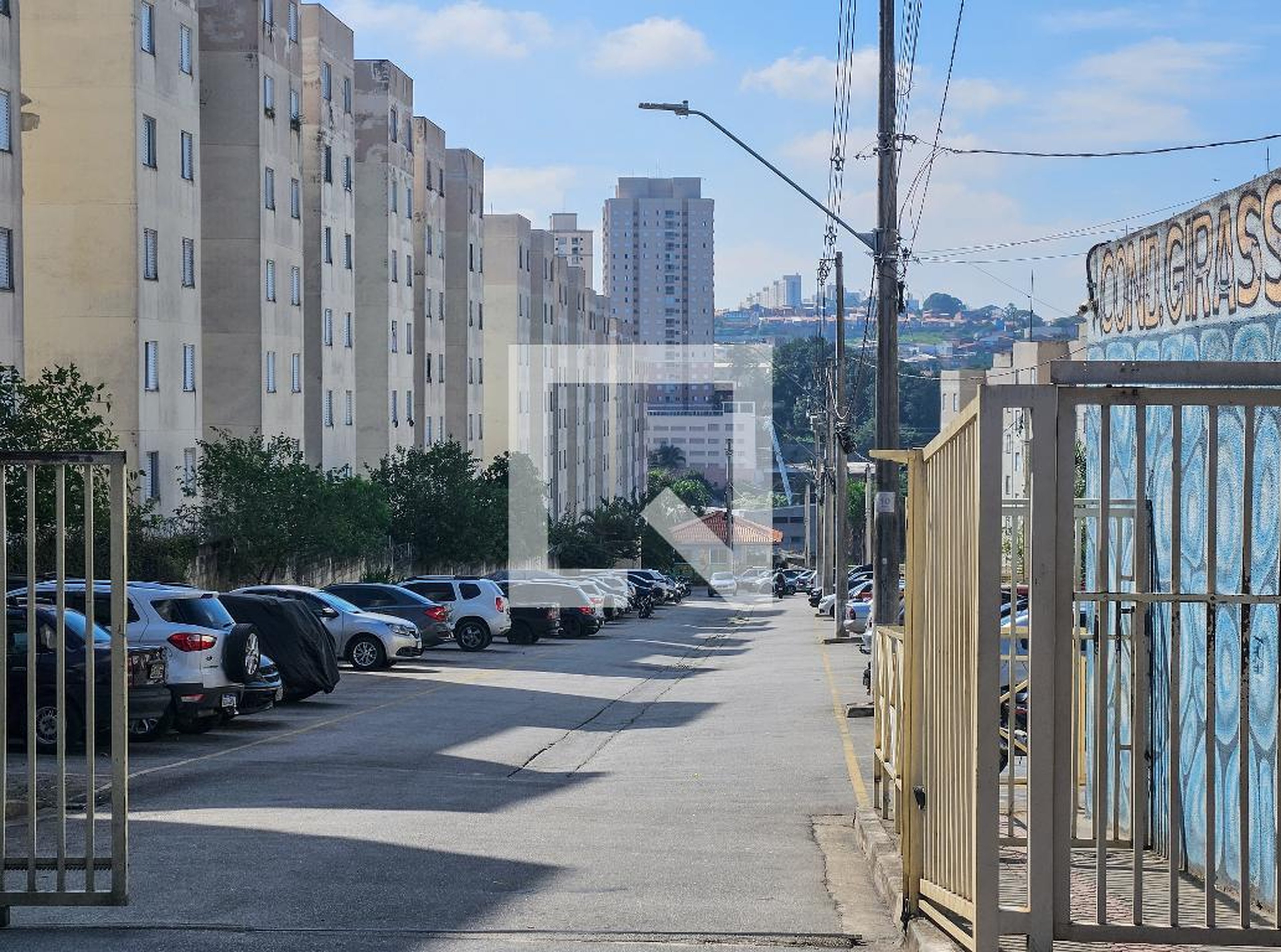 Entrada Condomínio em Rua Paraguai, 326