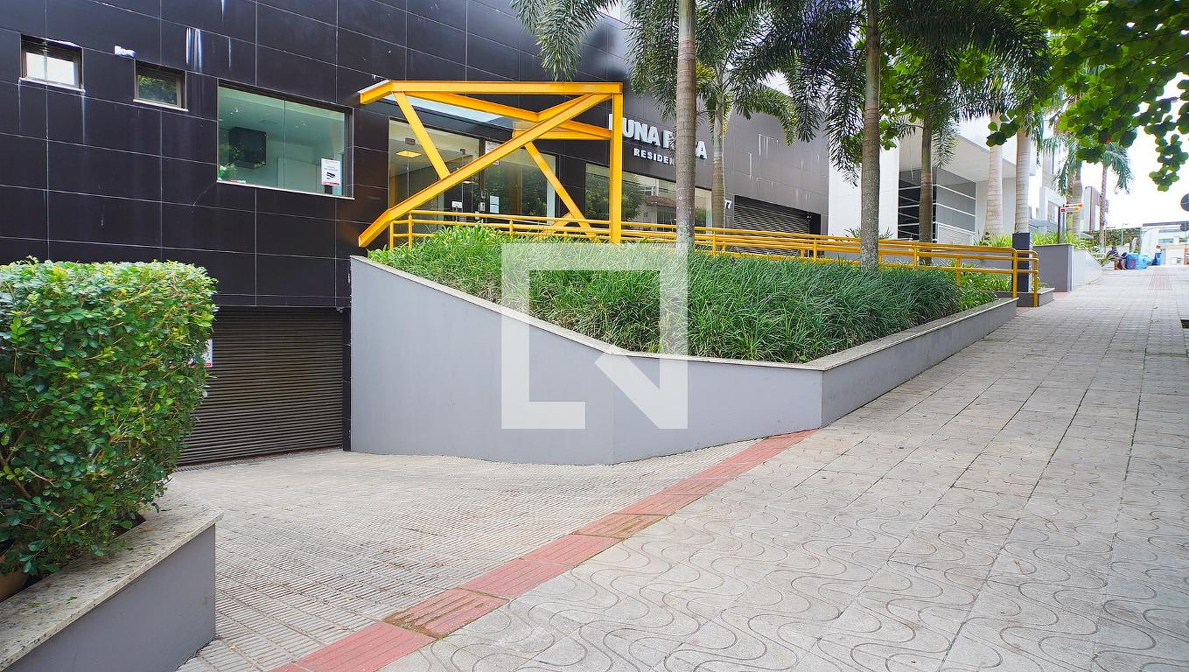 Fachada Condomínio Luna Rosa