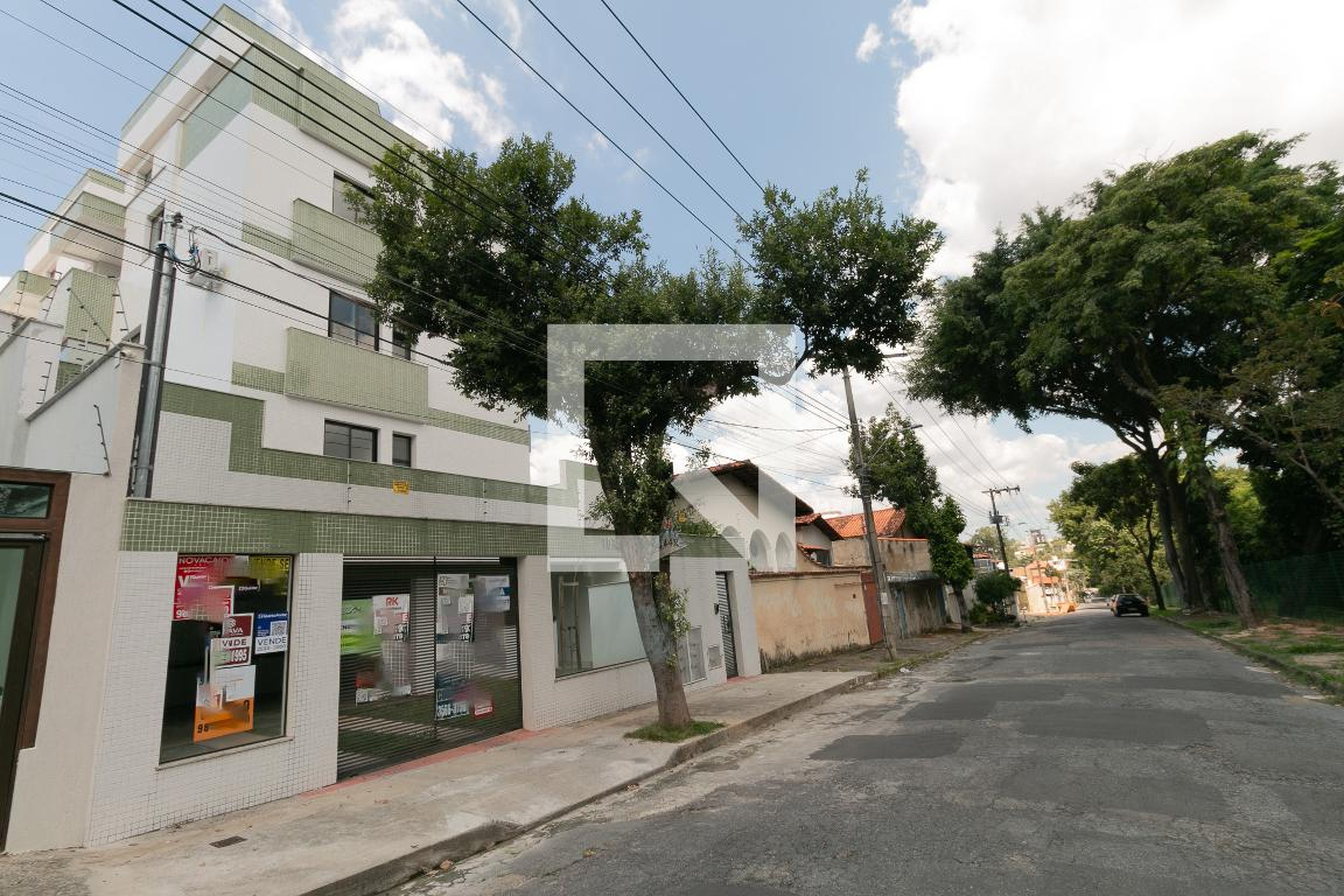 Fachada Condomínio em Rua Desembargador Lincoln Prates, 707