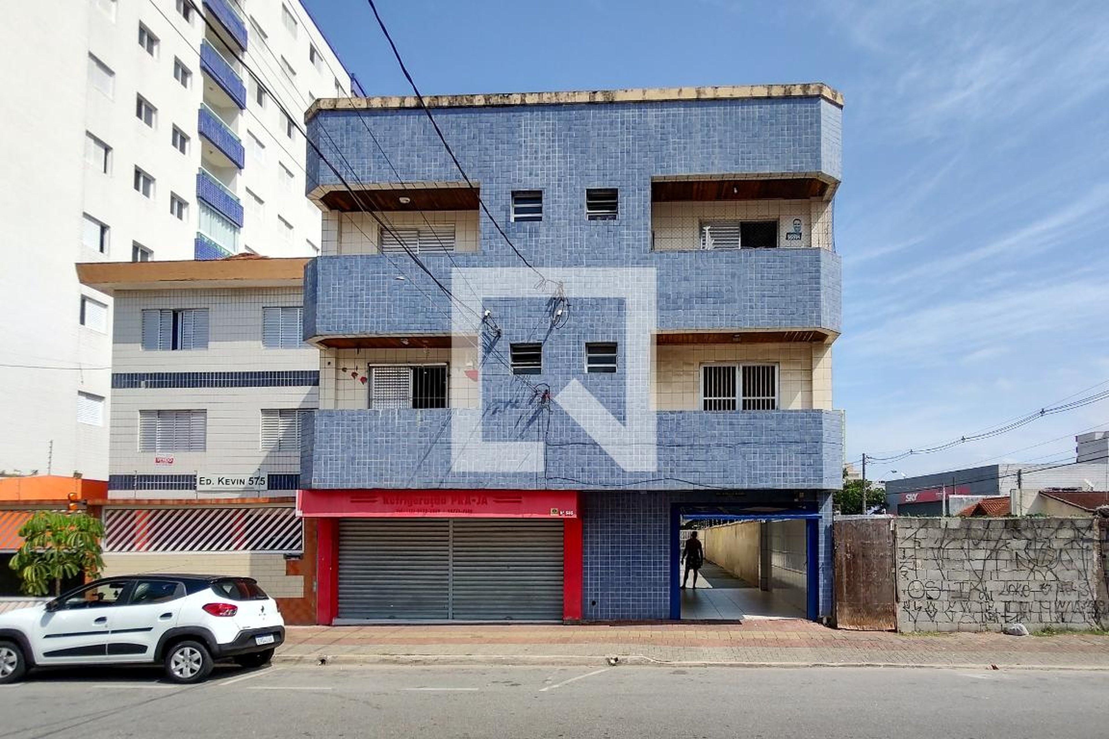 Fachada do Prédio Condomínio em Rua Oceânica Amábile, 589