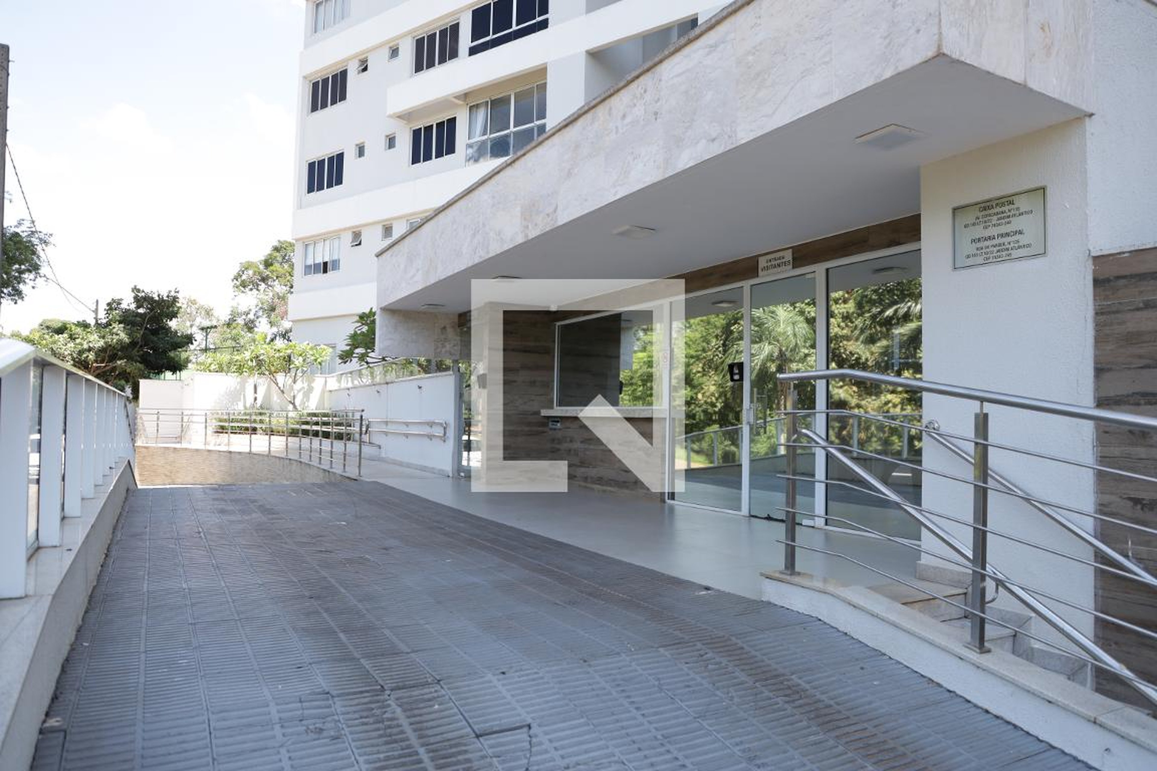 Fachada Condomínio Varandas do Parque