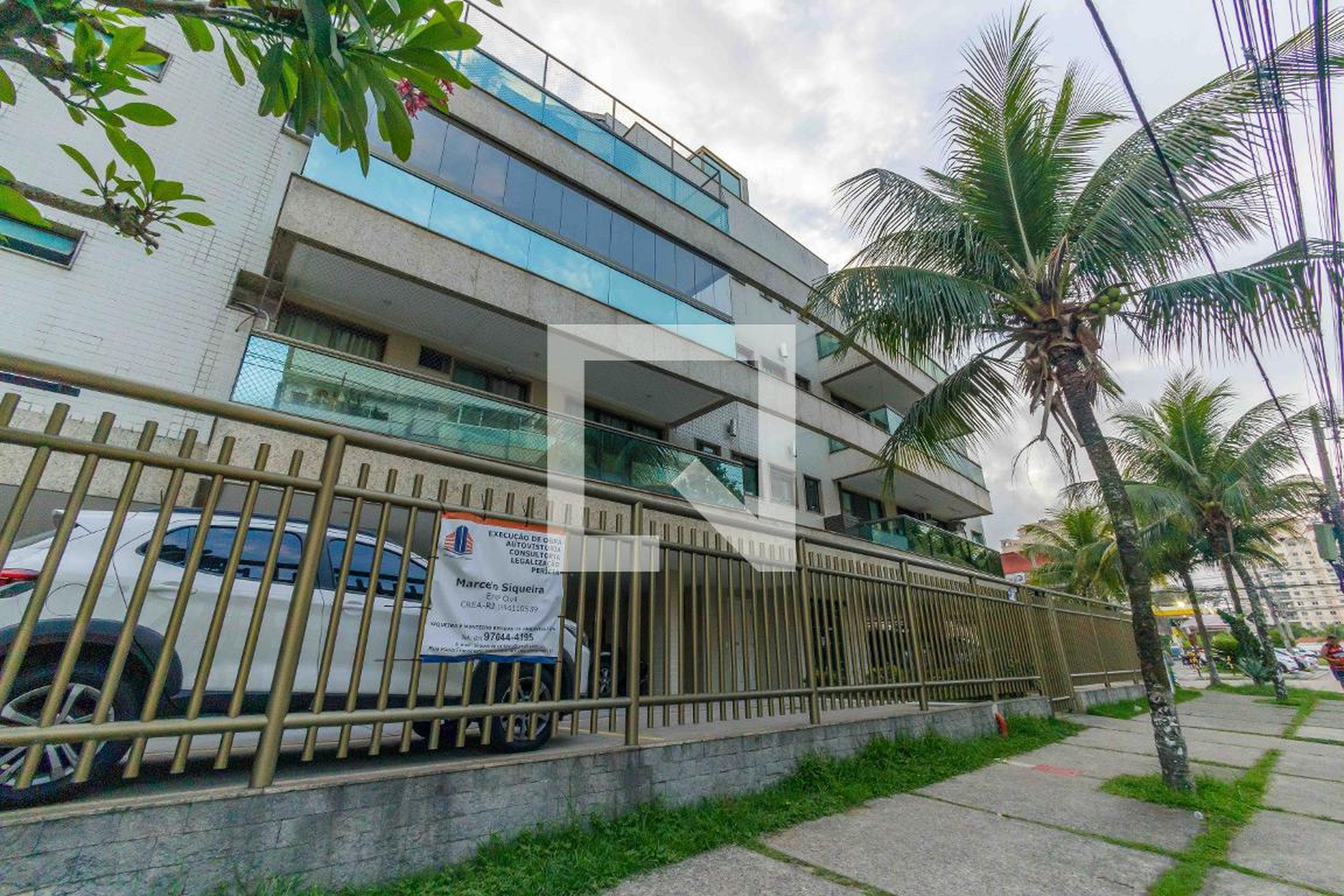 Fachada Condomínio em Rua Ivo Borges, 175