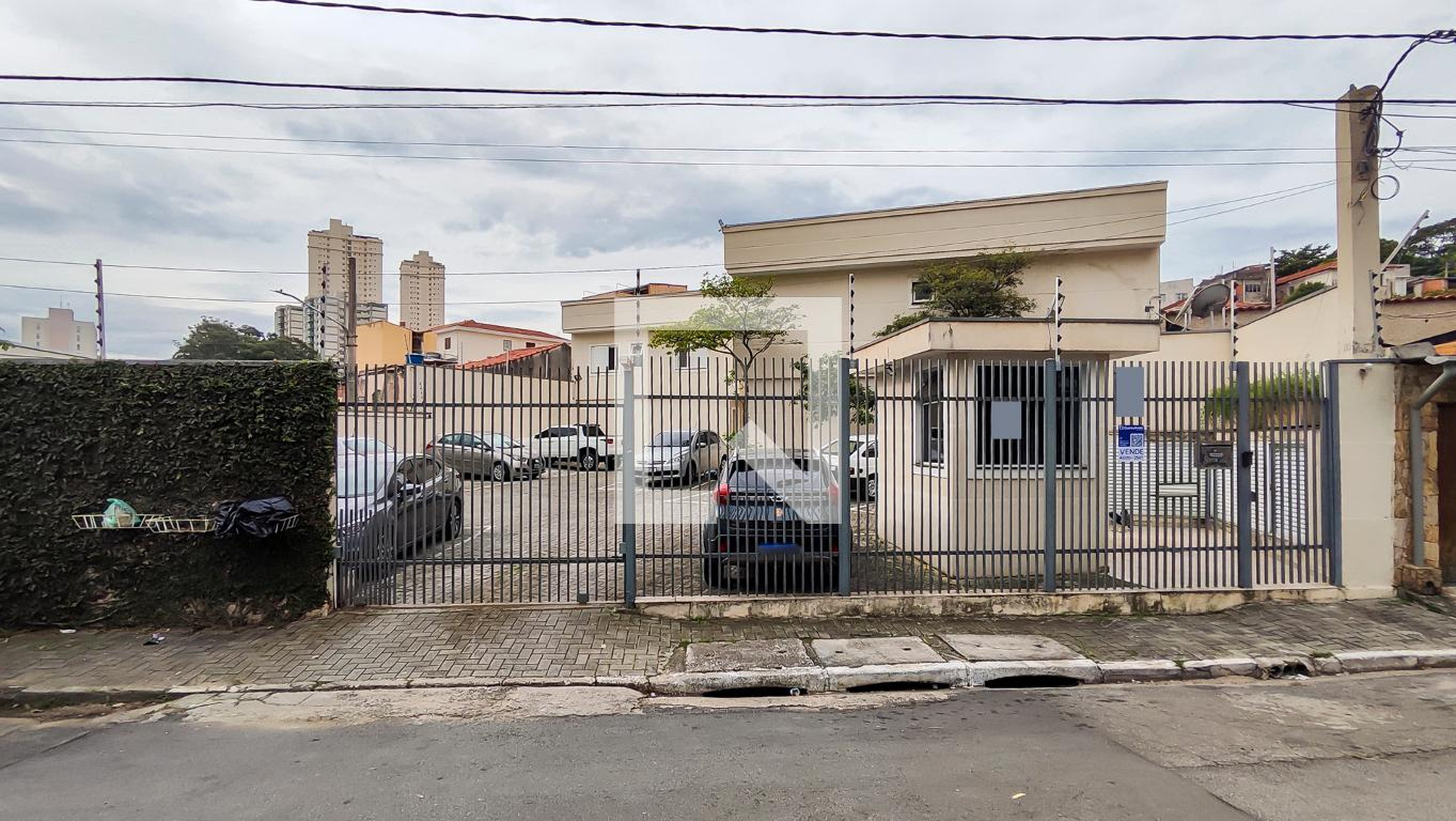 Fachada do Condomínio Residencial Vila Guaca