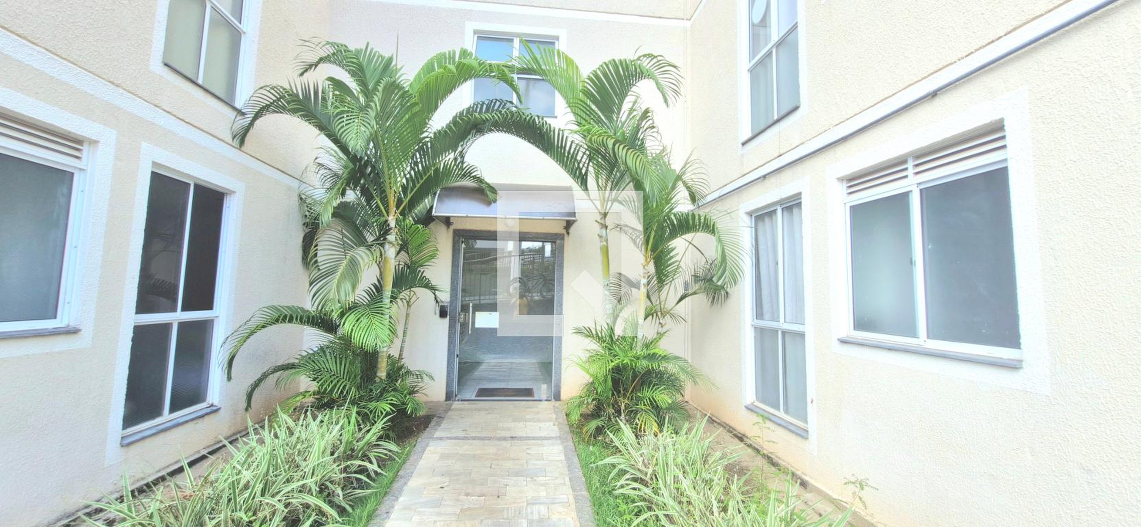 Fachada do Prédio Condomínio em Via 9, 155