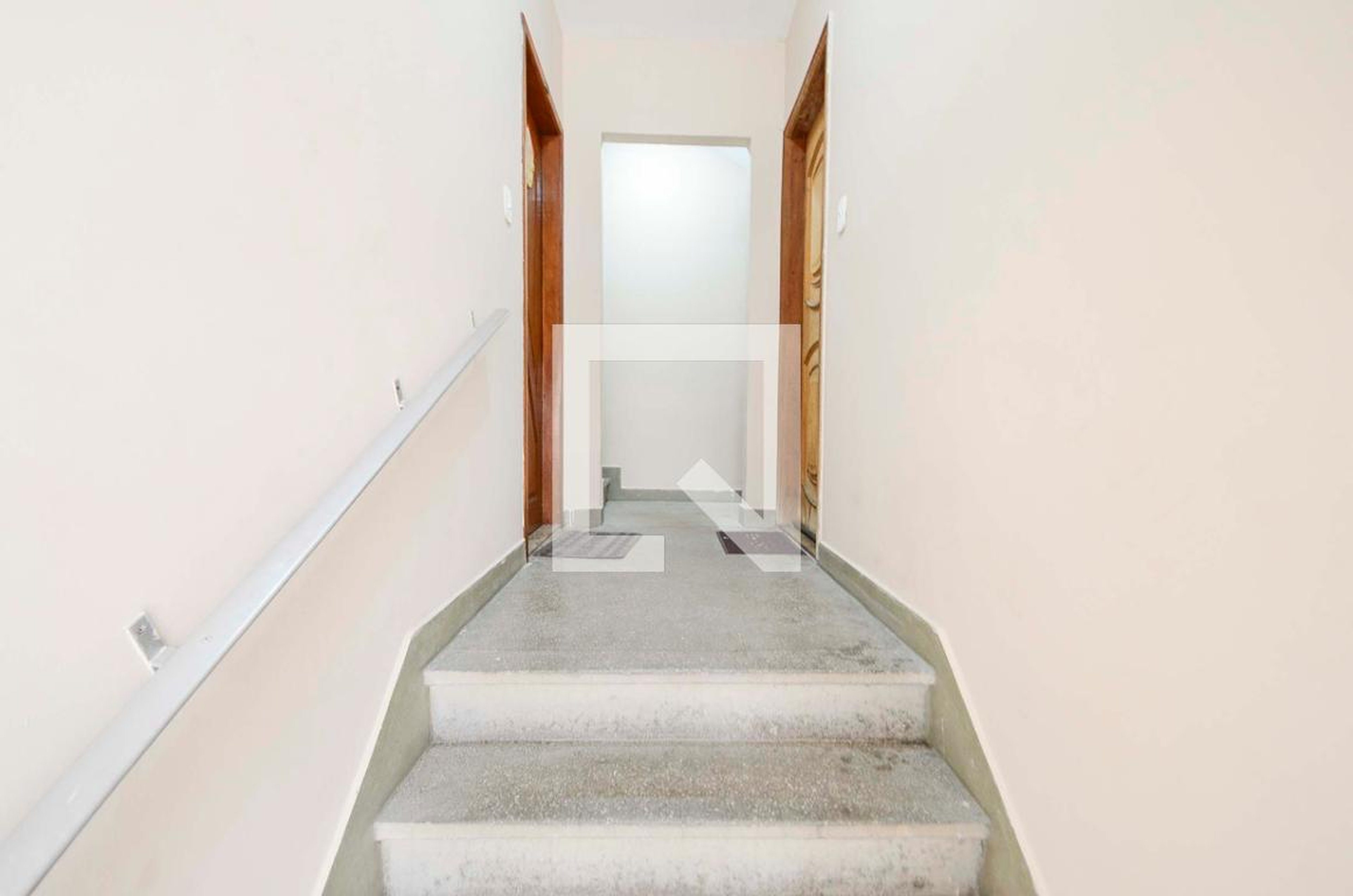 Hall - Salvador de Sá