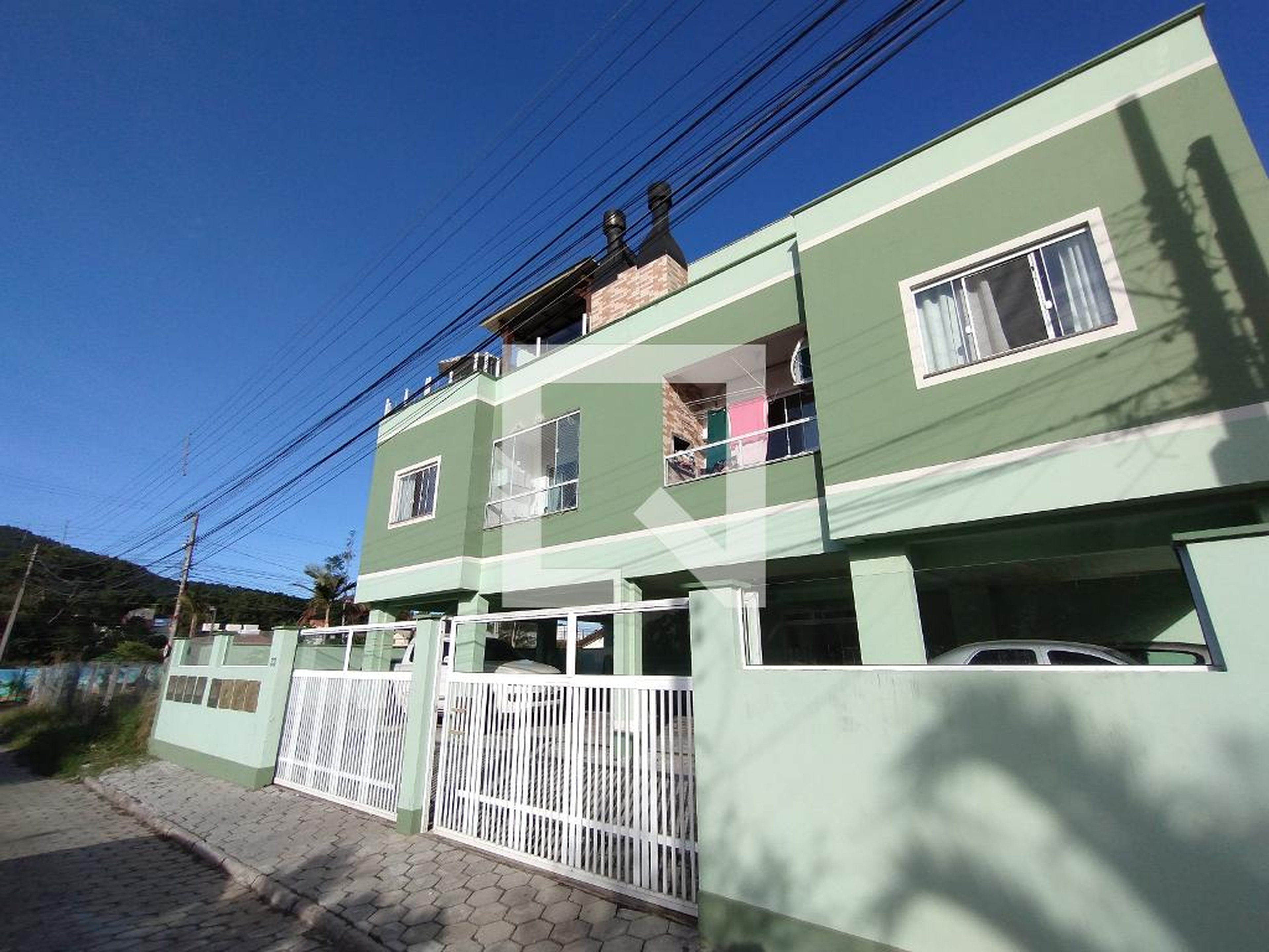 Fachada Condomínio em Servidão Polibio Miguel Nunes, 33