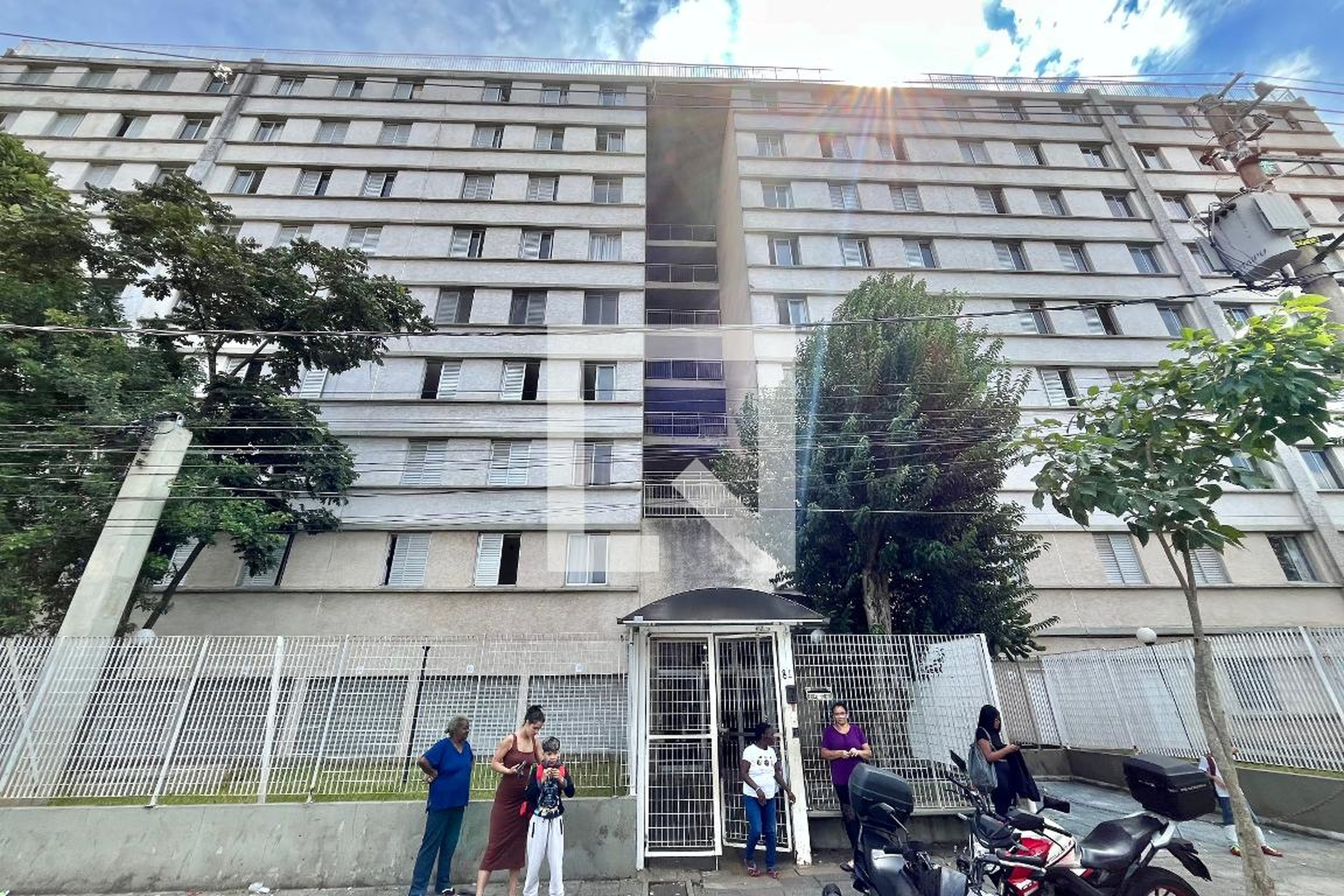 Fachada Condomínio em Avenida Hélio Lobo, 81