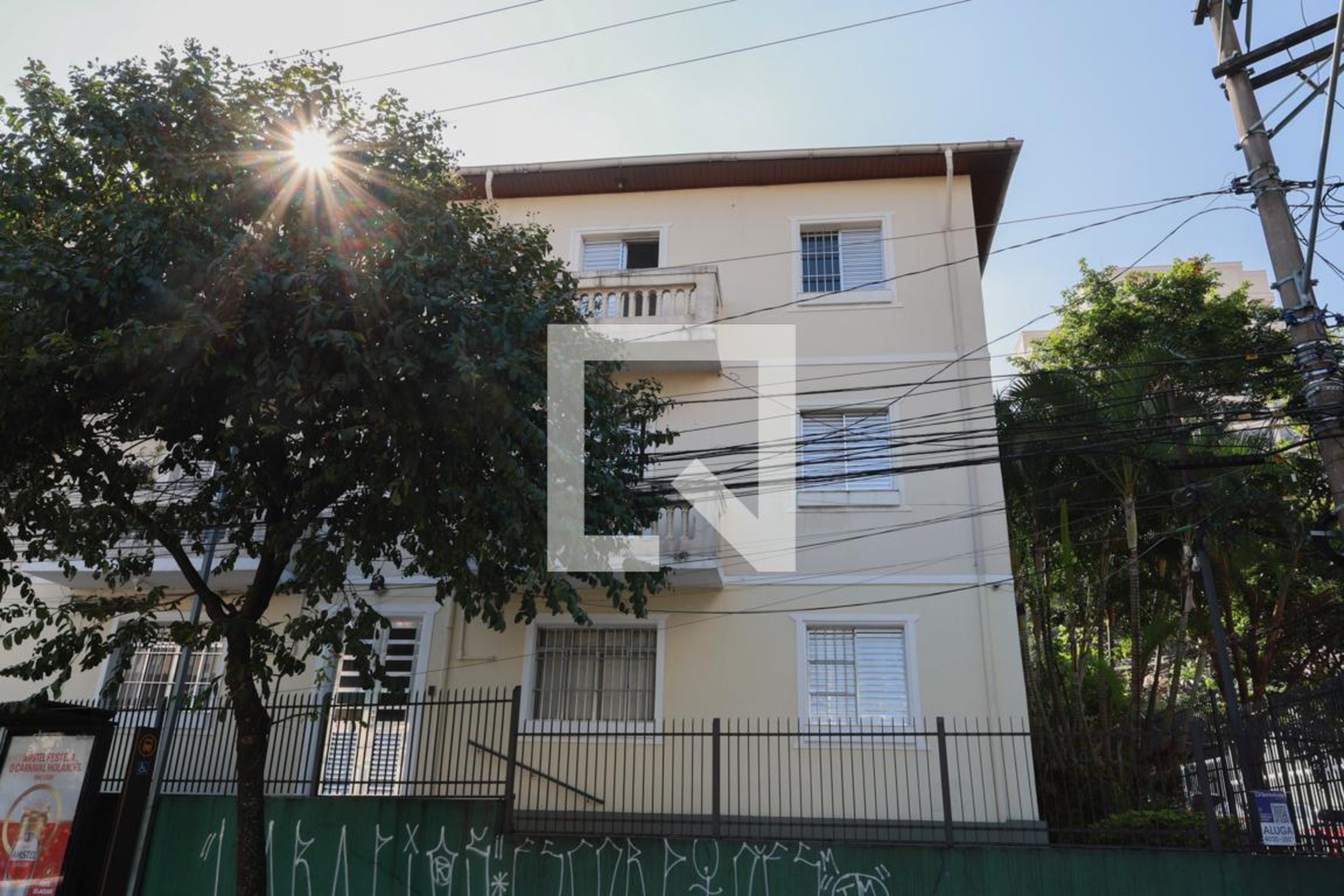 Fachada do prédio Condomínio em Rua Daniel Rossi, 346