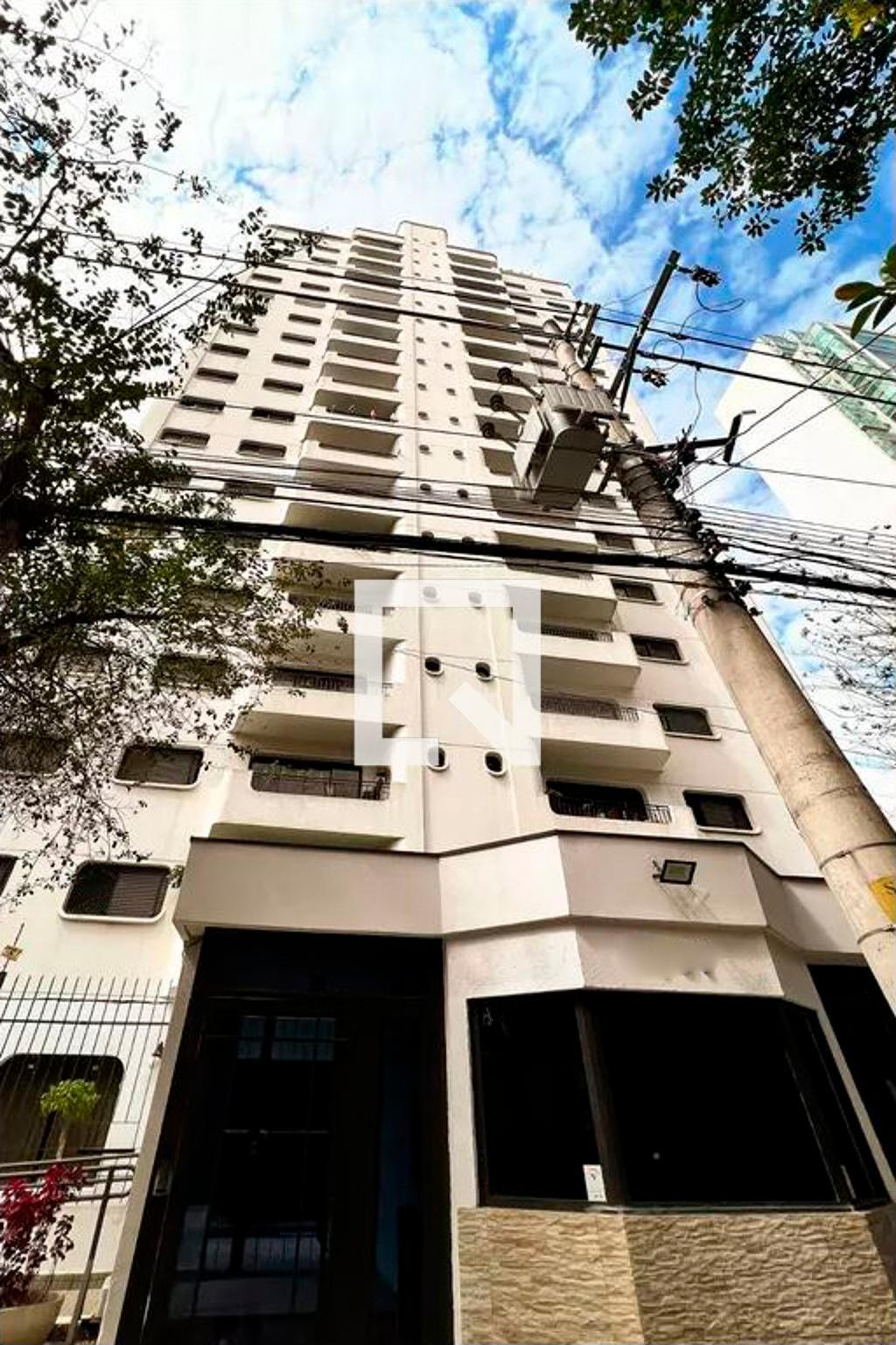 Fachada Condomínio Mirela