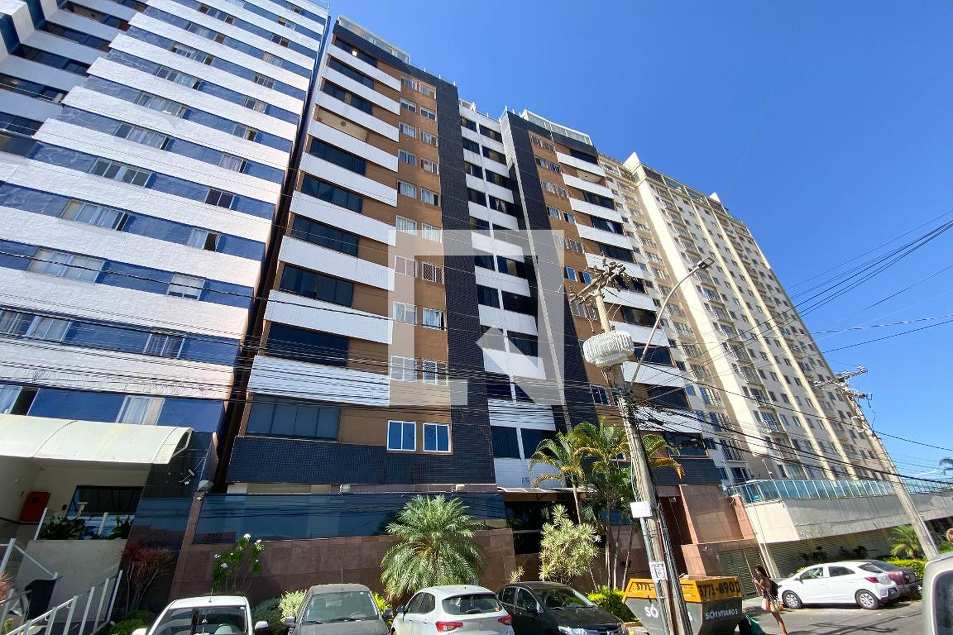 Fachada Condomínio em CSB 10, 4