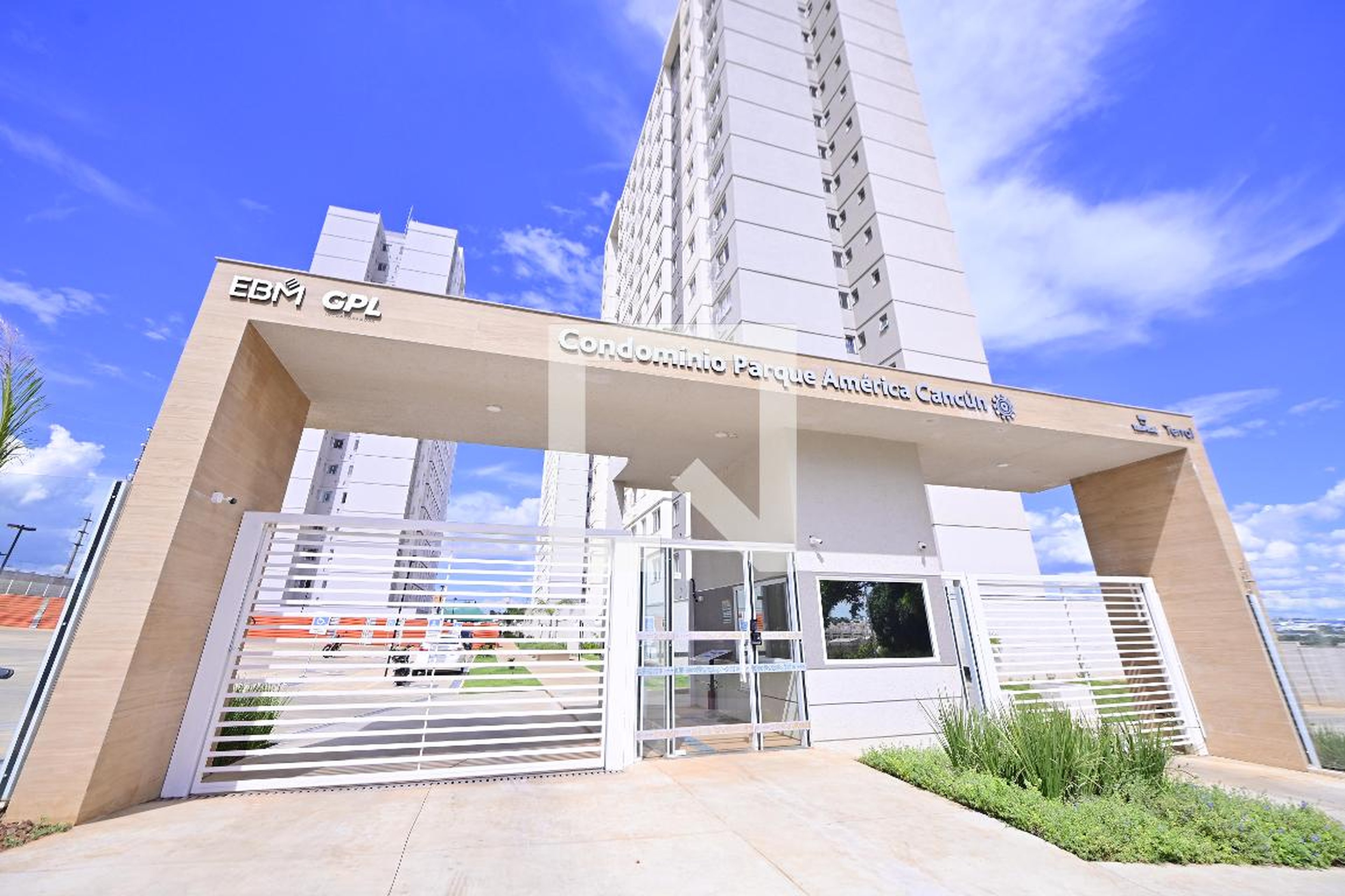 Fachada Condomínio em Avenida São João, 3