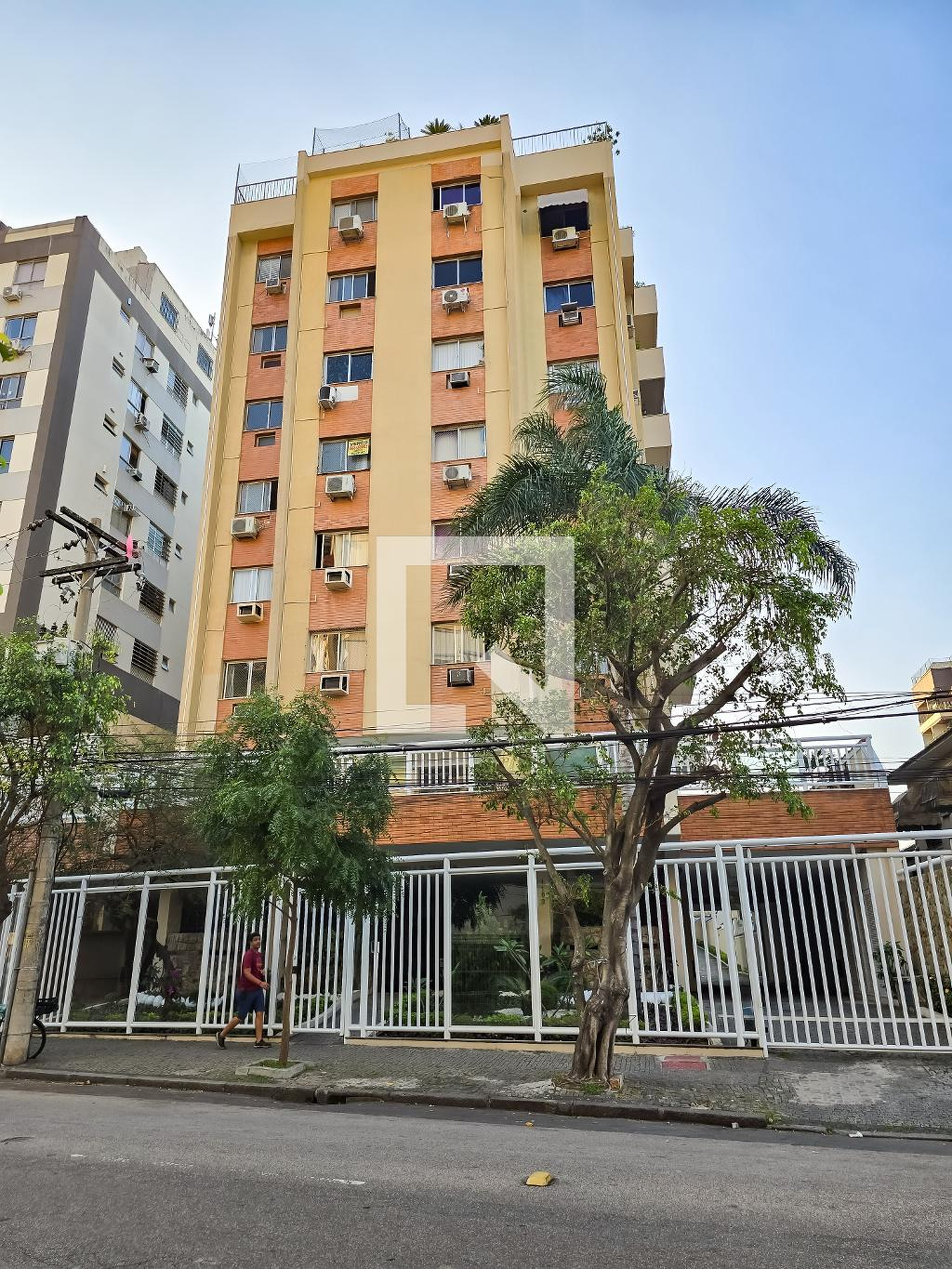 Fachada Condomínio Barra Central Park