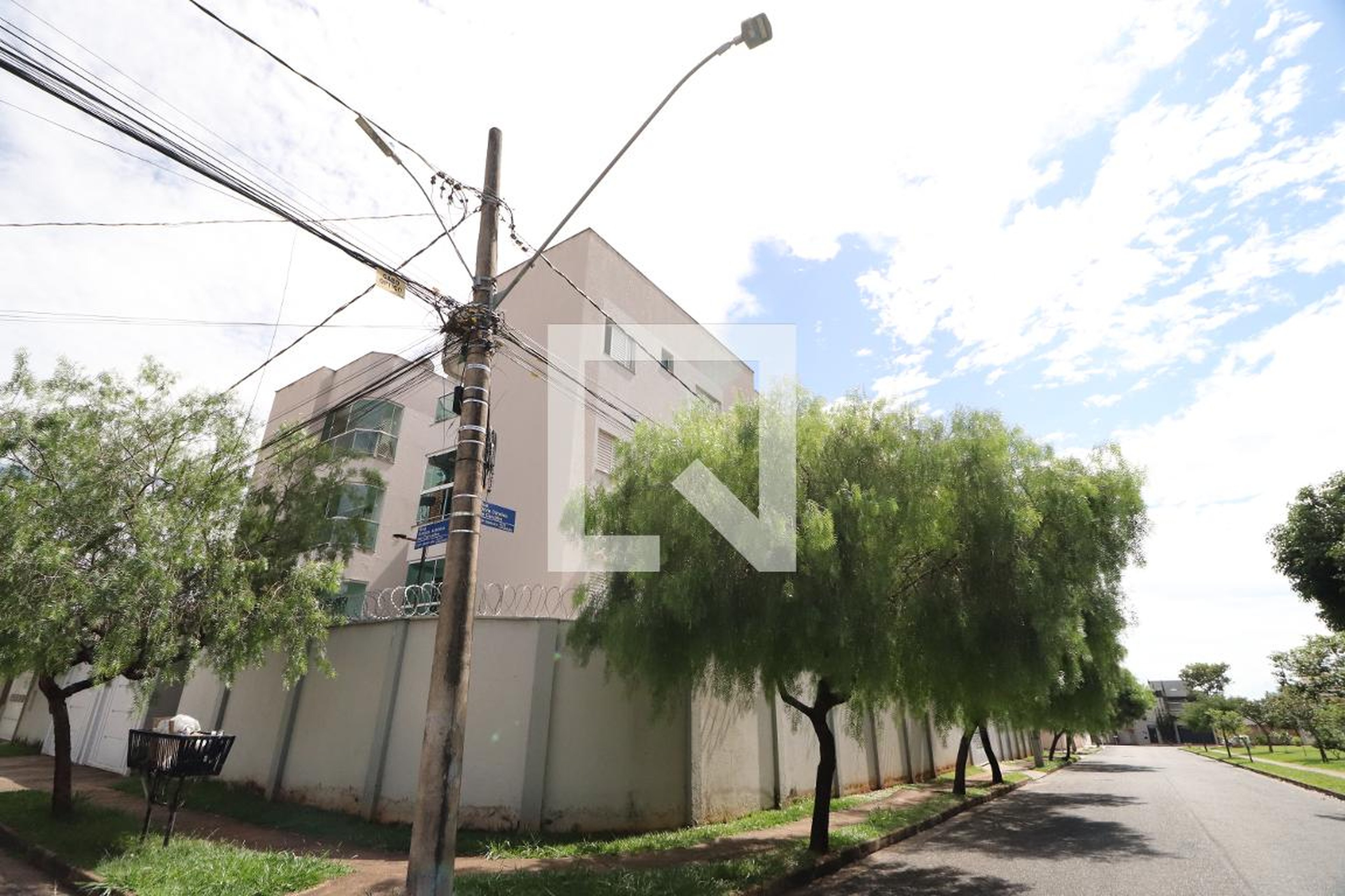 Fachada Condomínio em Rua Anisio Antonio de Carvalho, 489