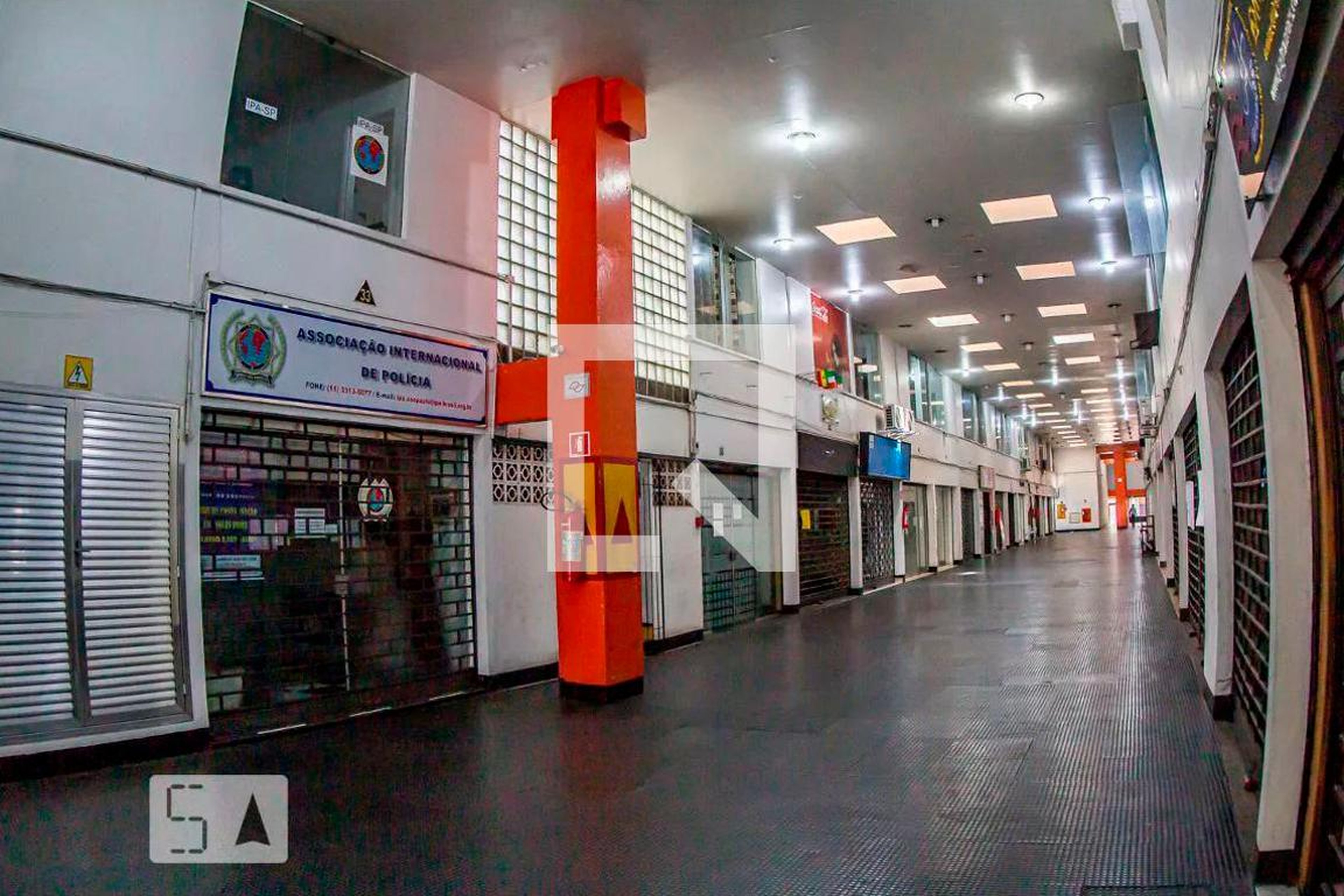 Área comum - Galeria Almira Gonçalves