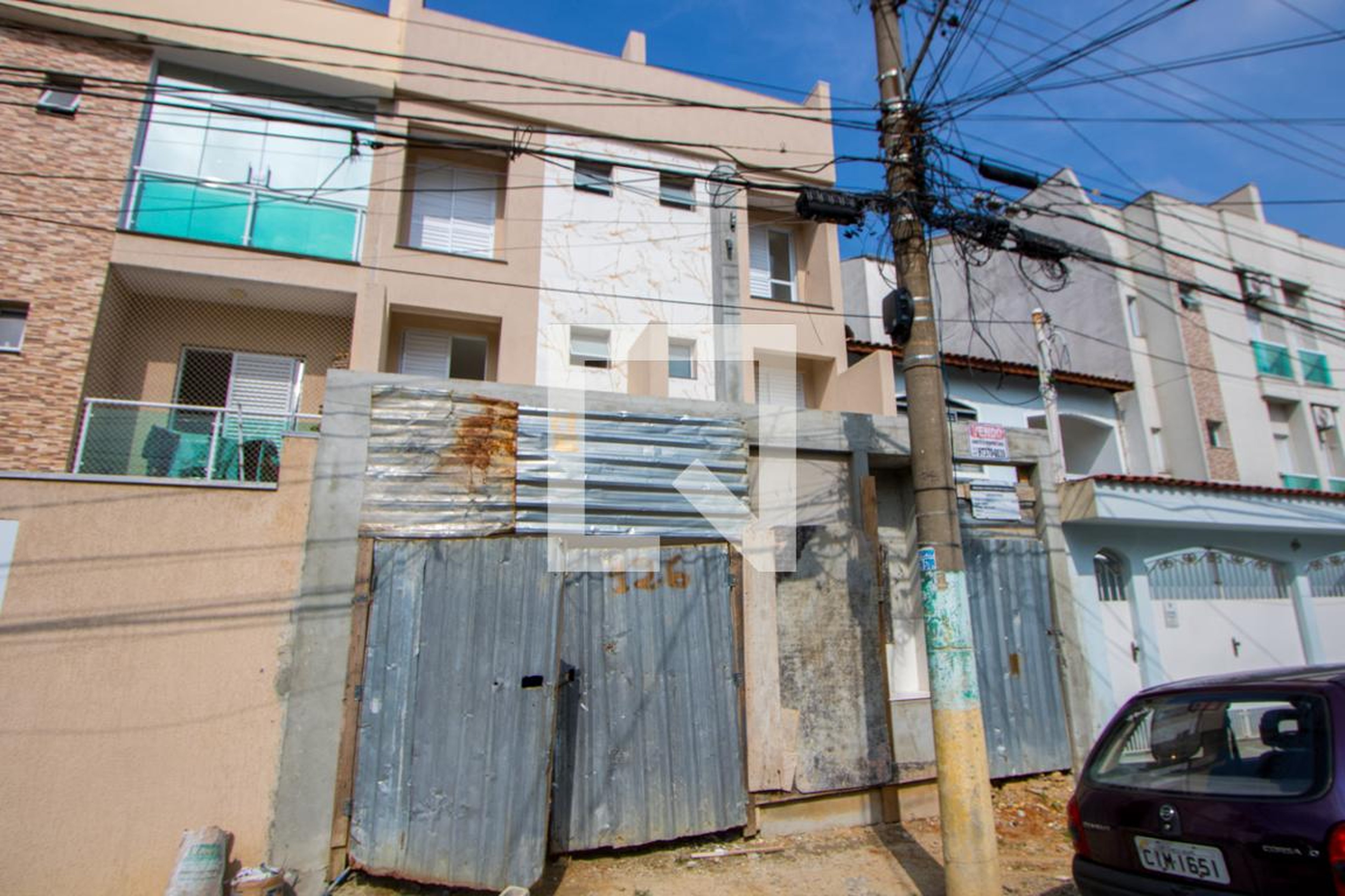 Fachada Condomínio em Rua Jurema, 126