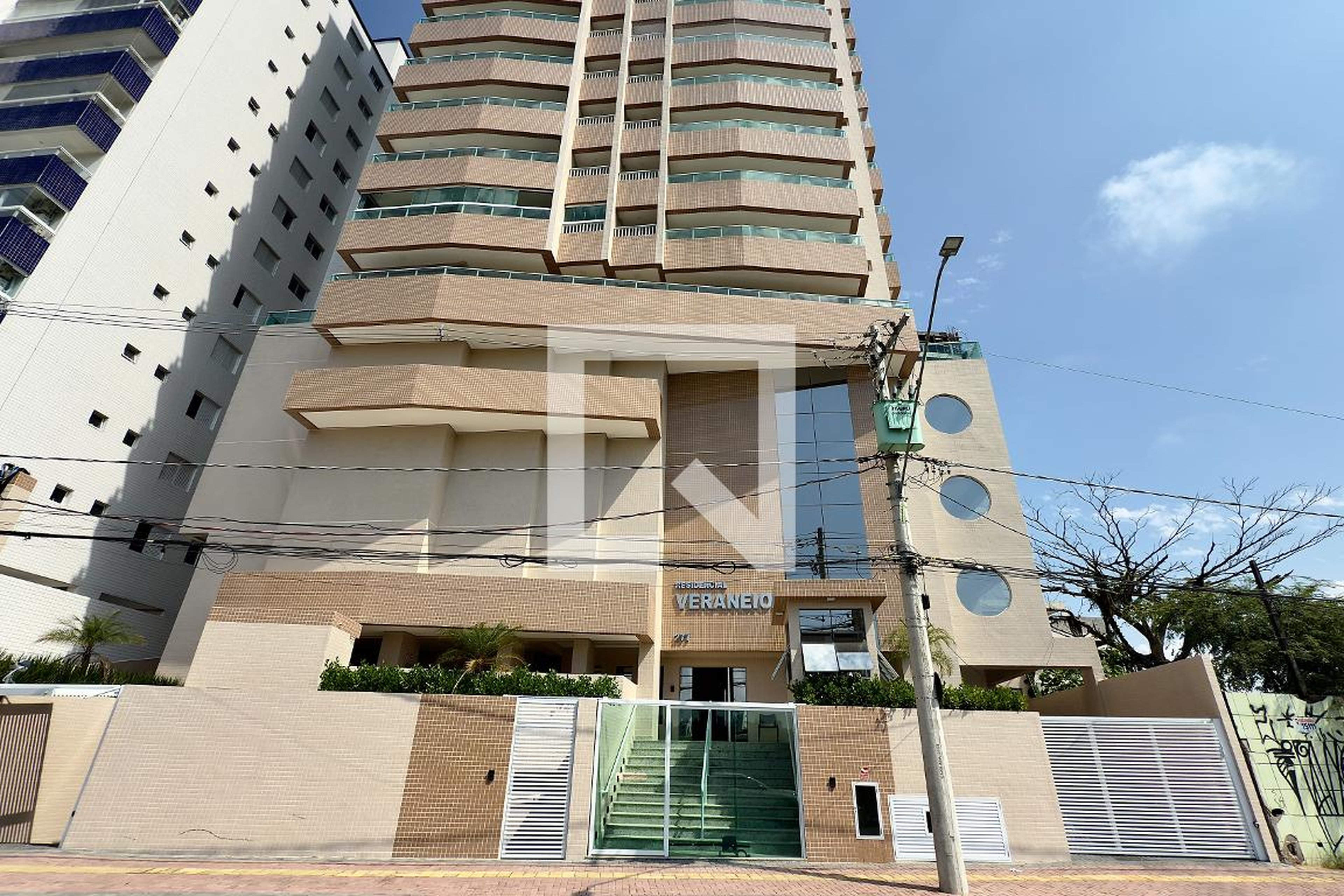 Fachada do Prédio Condomínio em Rua Doutor Júlio de Mesquita Filho, 227