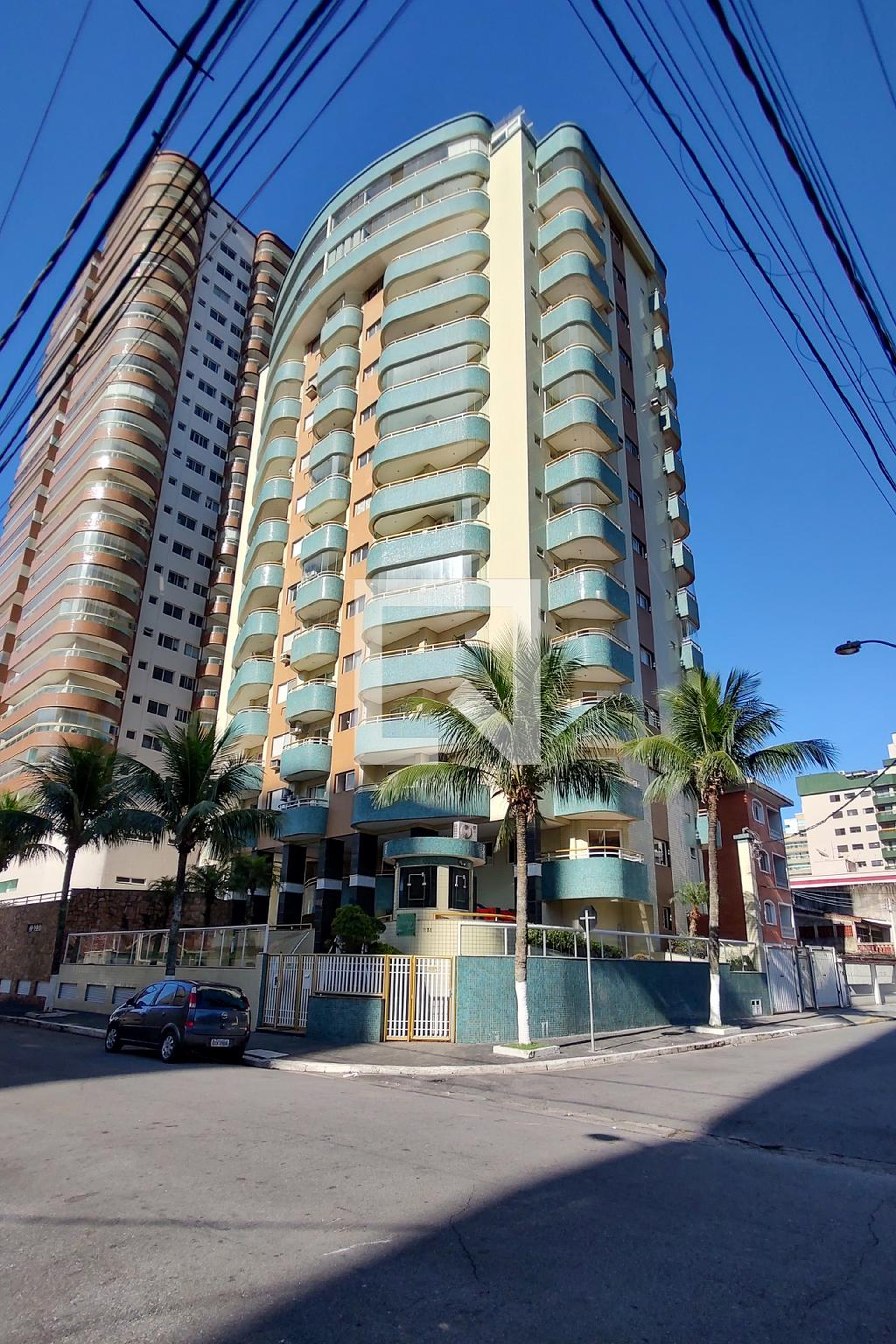 Fachada do Prédio Condomínio Ayrton Junior