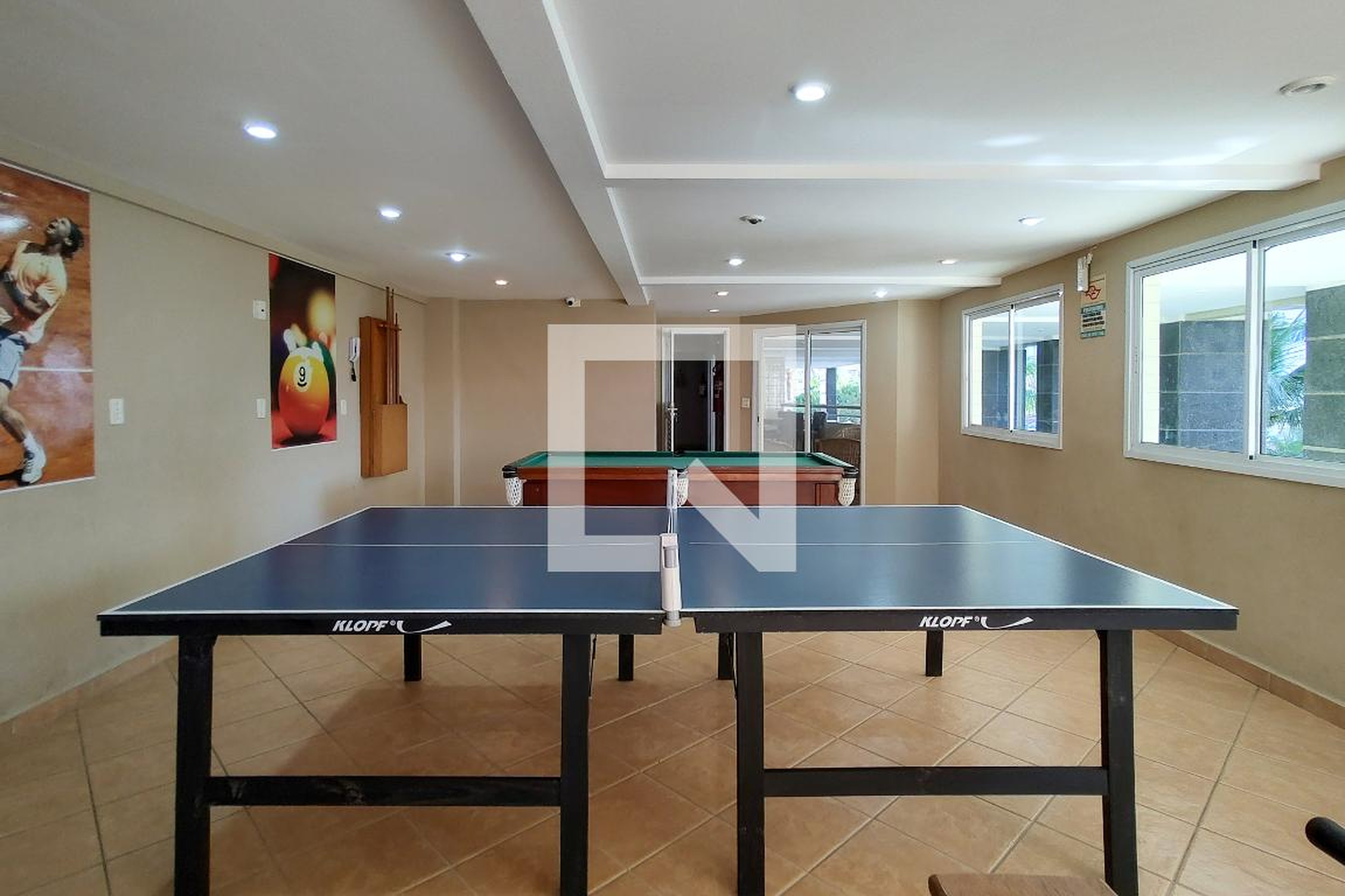 Salão de jogos - Ayrton Junior