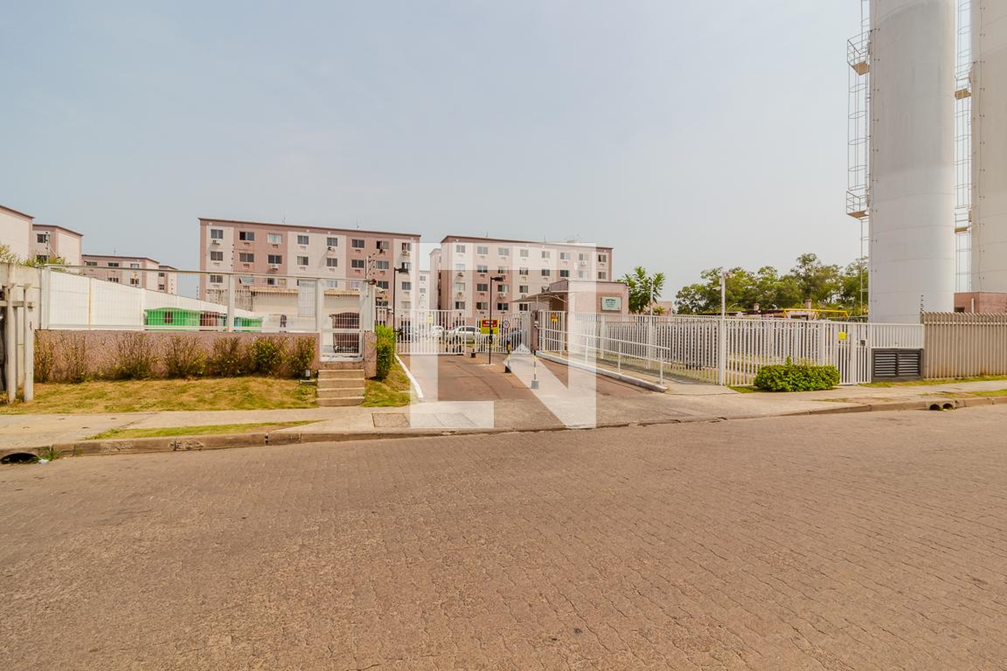 Fachada Condomínio em Rua José Iuchno, 121