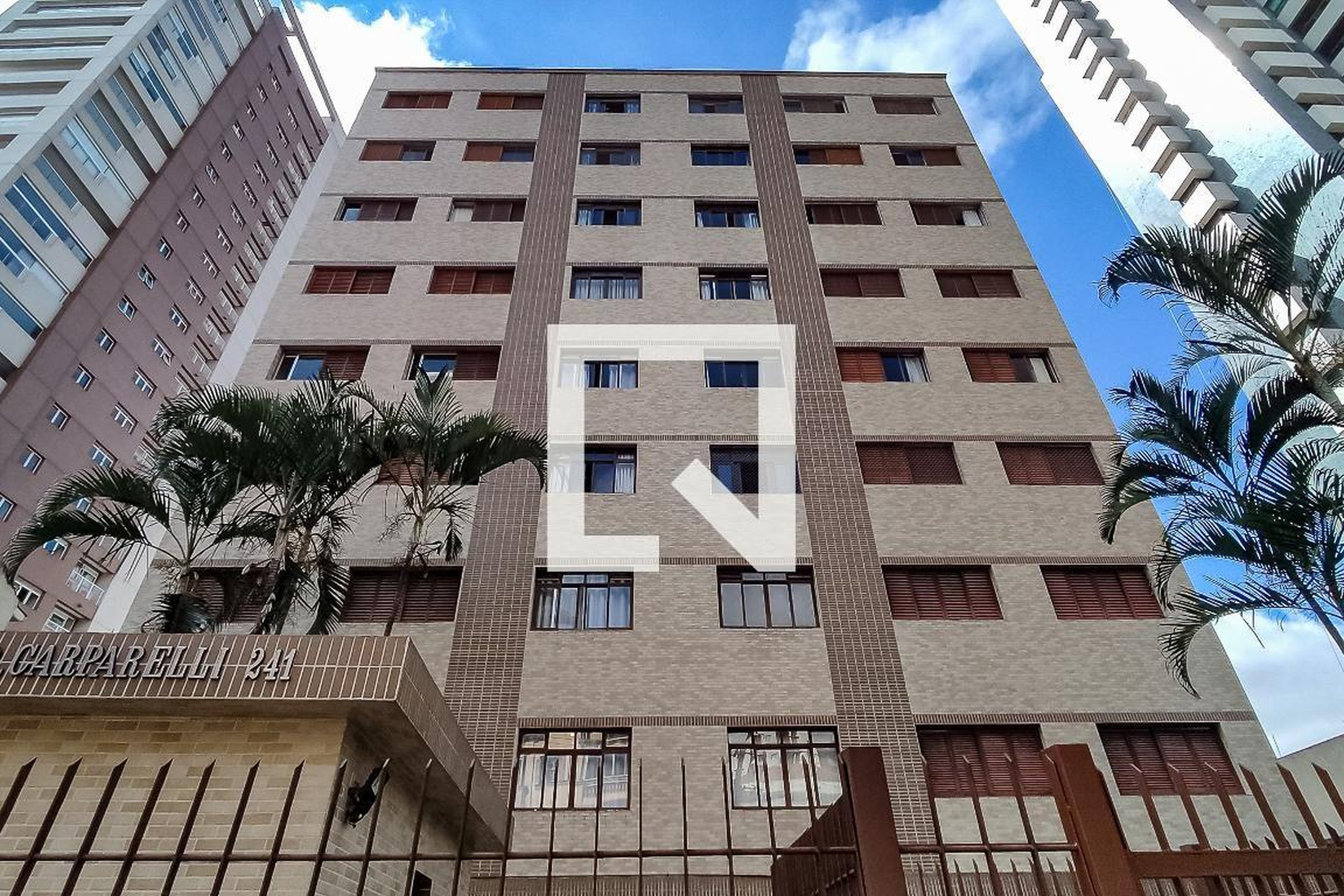 Fachada do Prédio Condomínio Carparelli