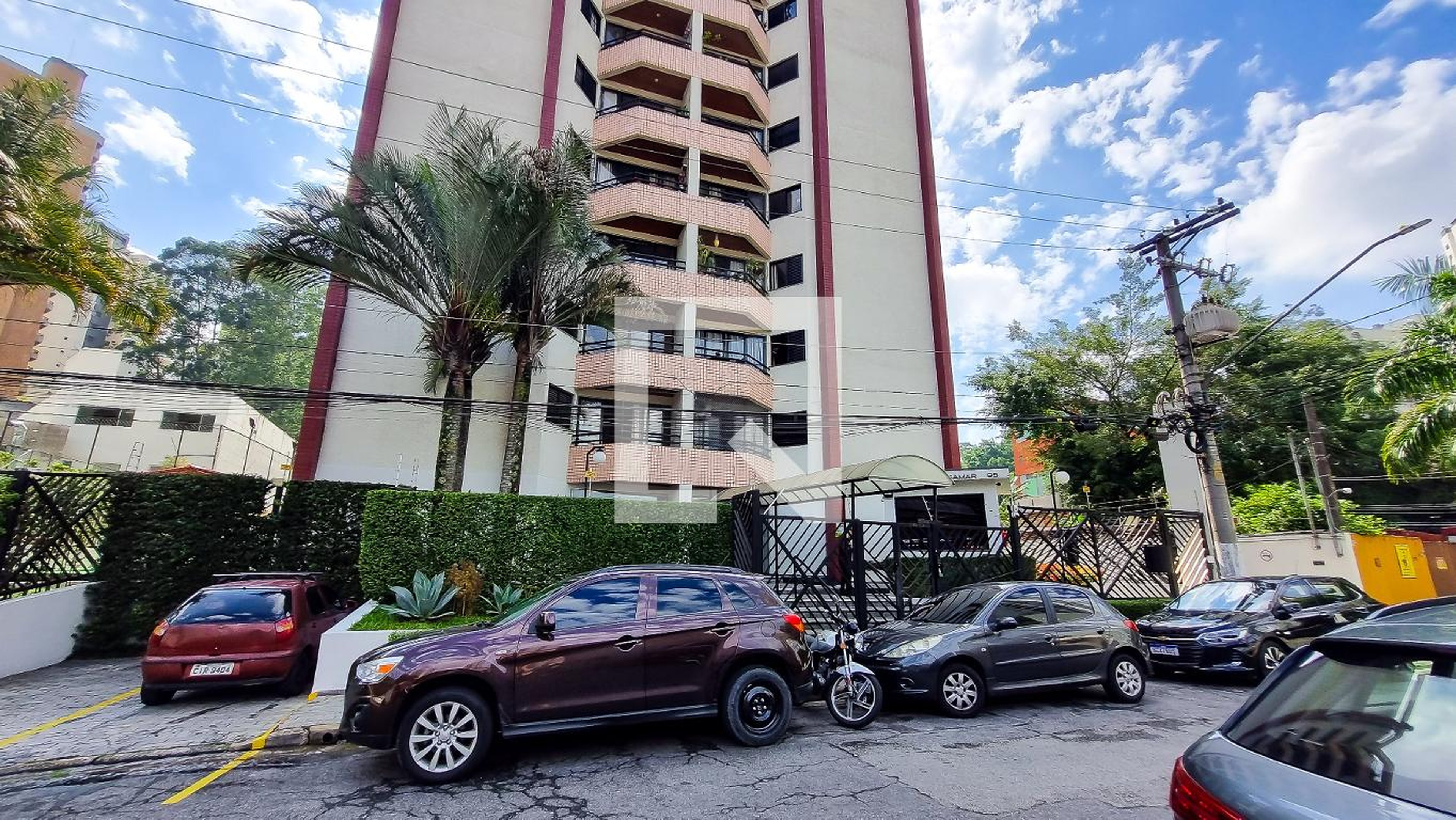 Fachada Edifício Jardins de Lagamar