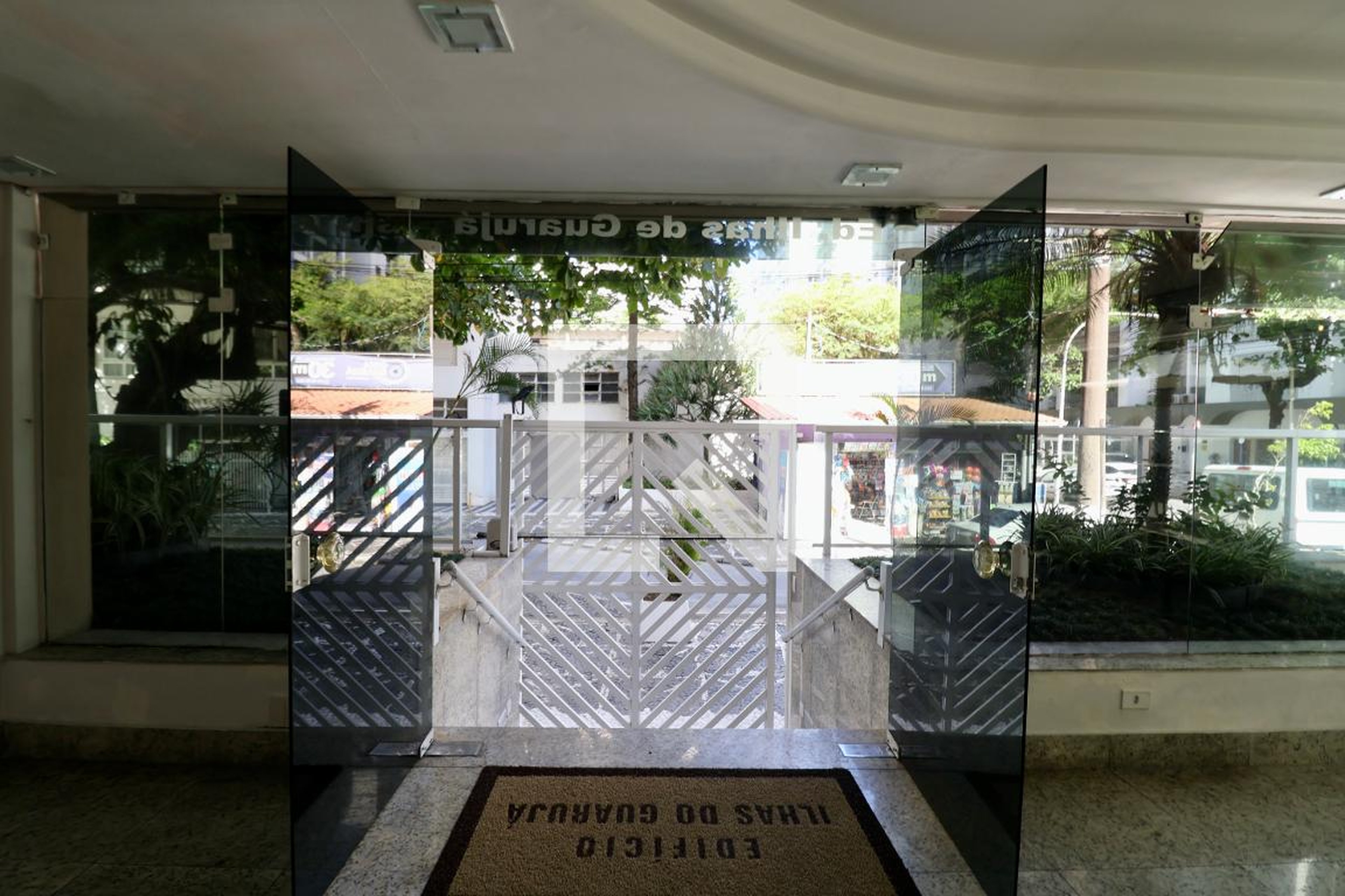 Fachada Condomínio Ilhas de Guarujá