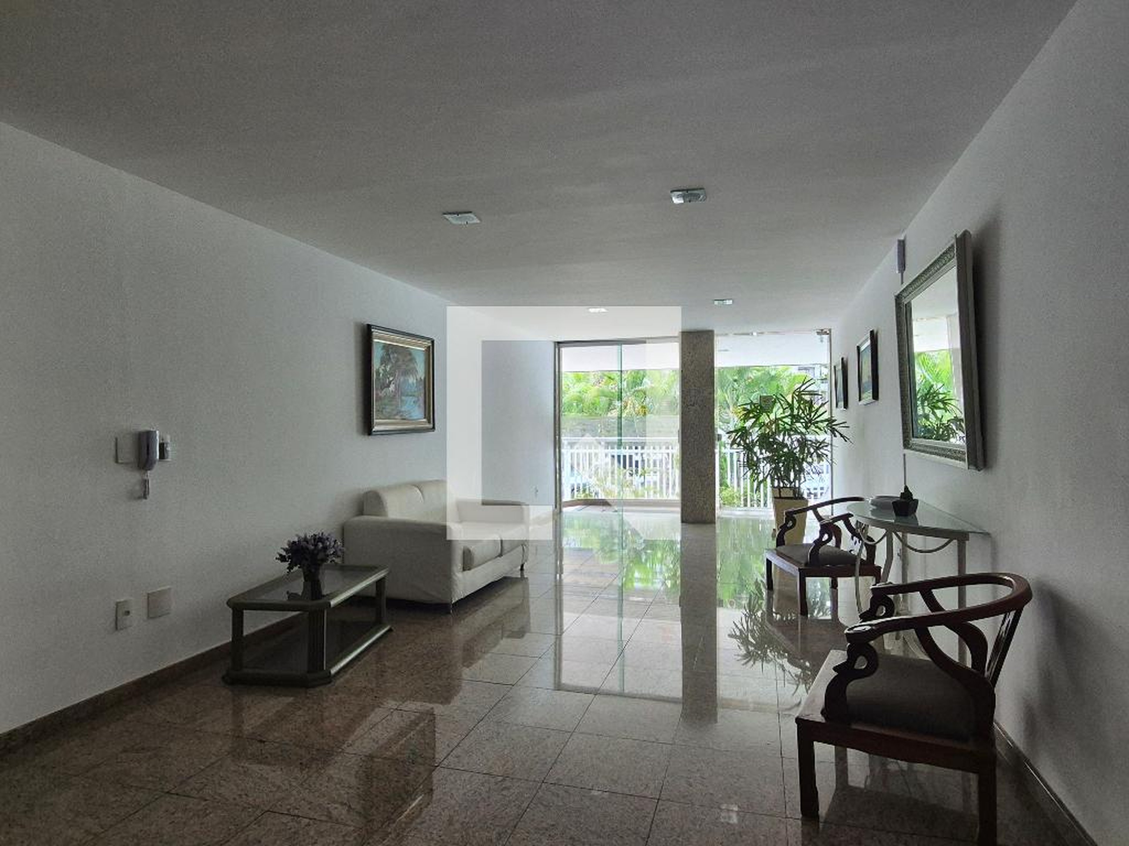 Hall de Entrada - Edifício Residencial Nava