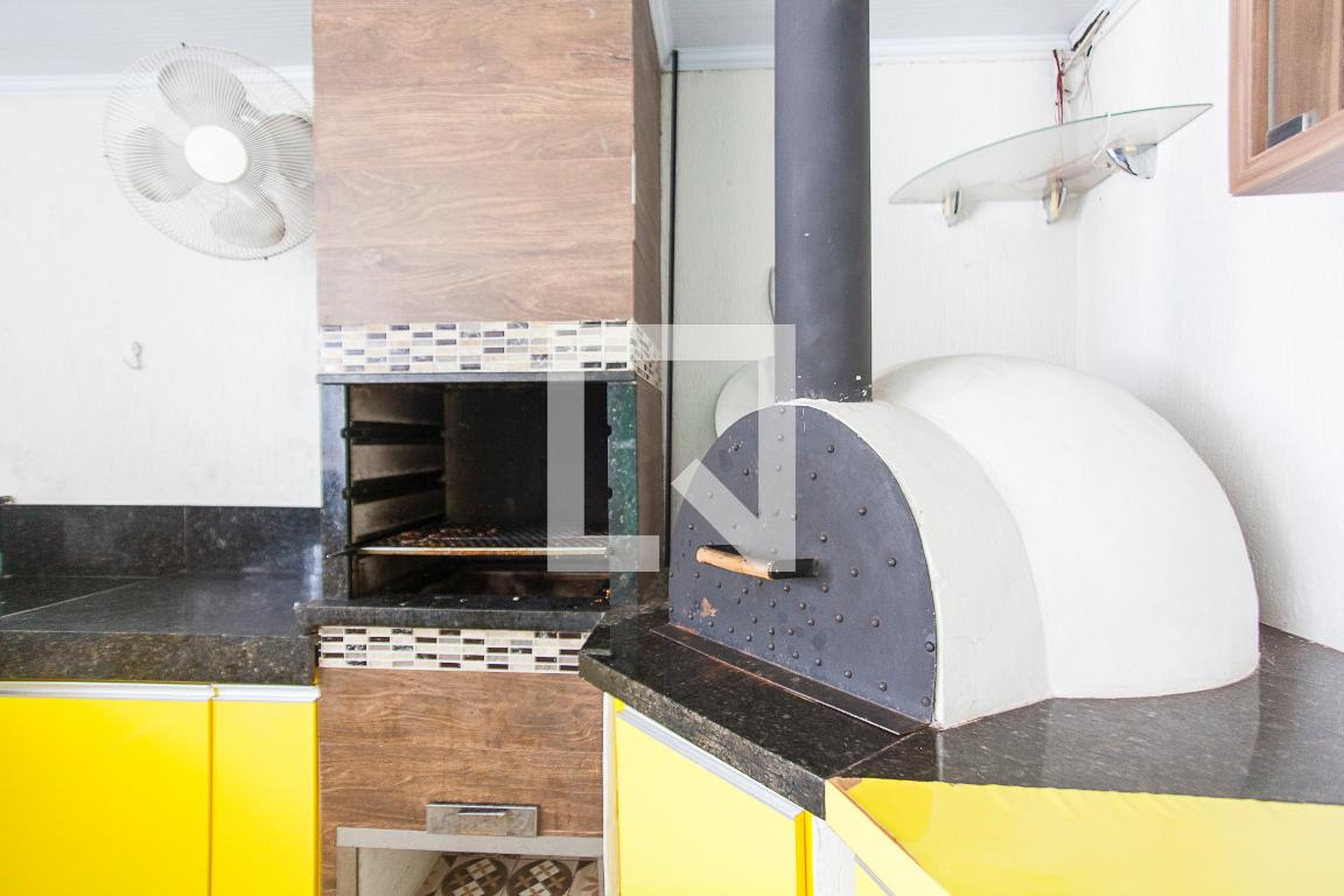 Churrasqueira - Edifício Santa Maria do Caminho