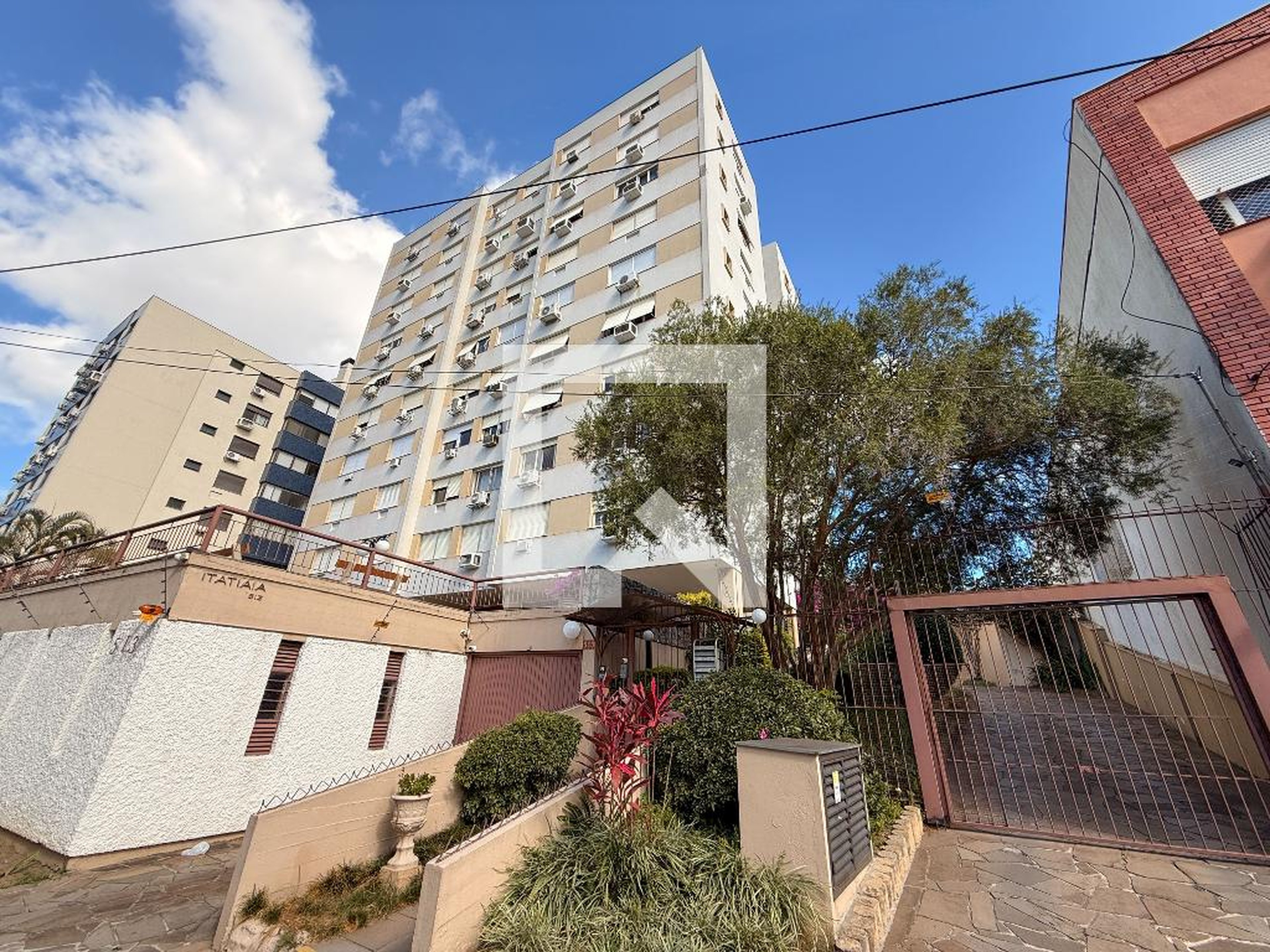 Fachada Condomínio Itatiaia