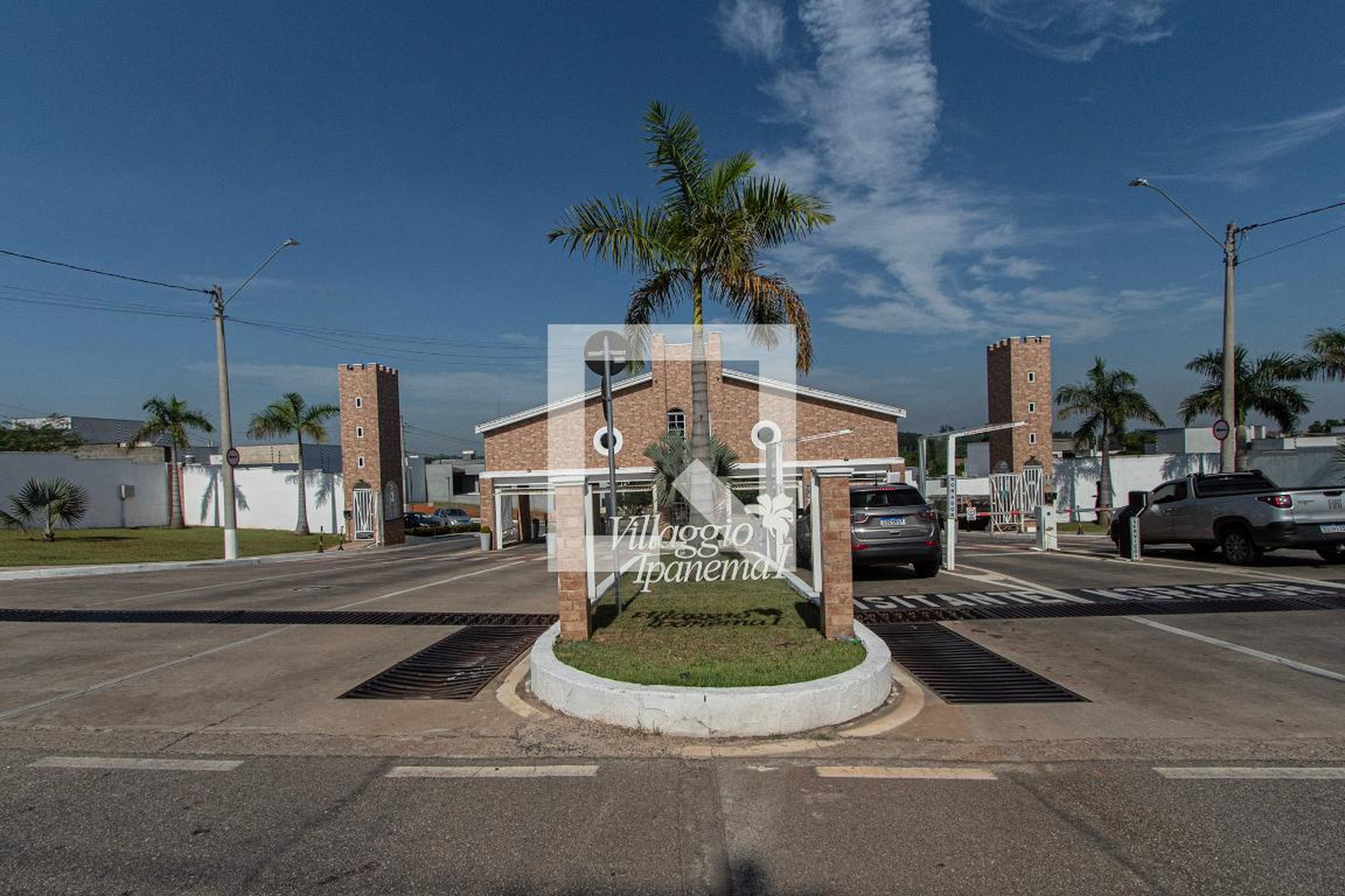 Fachada do Condomínio Condomínio em Rua José Rubens Marques da Silva, 103