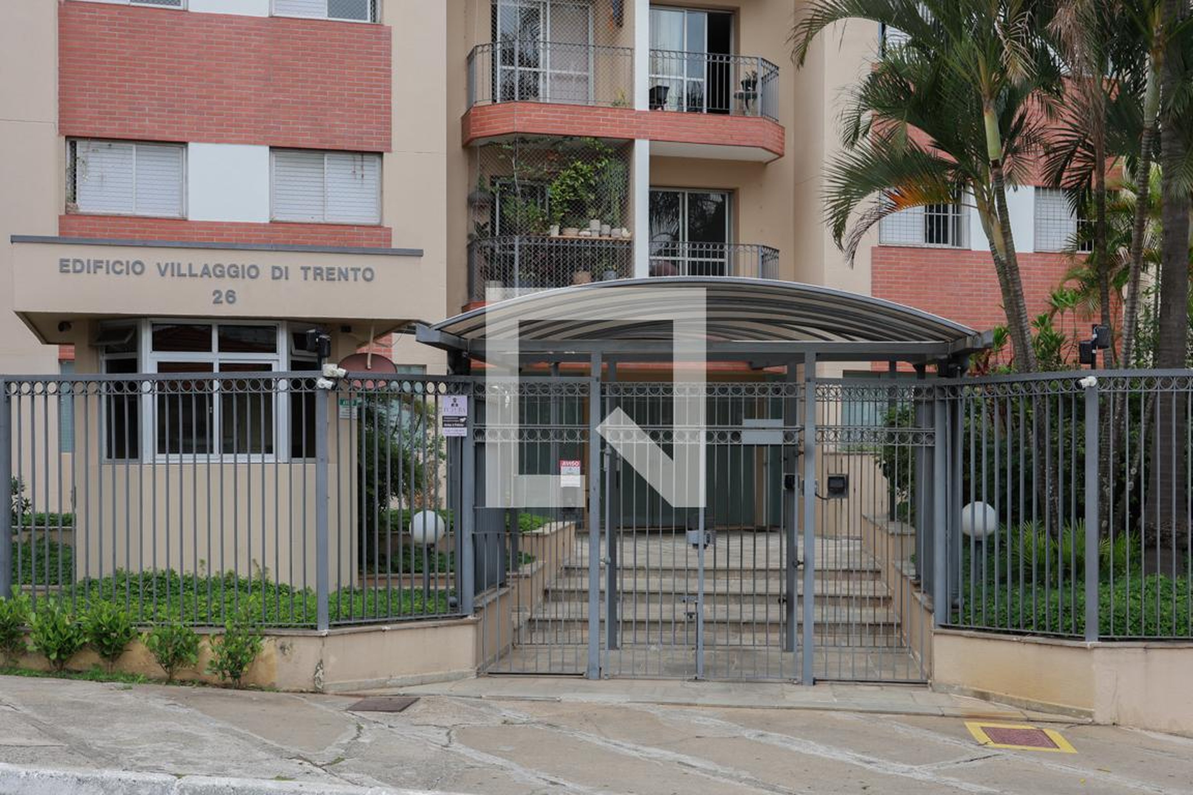 Fachada do condomínio Edifício Villaggio Di Trento