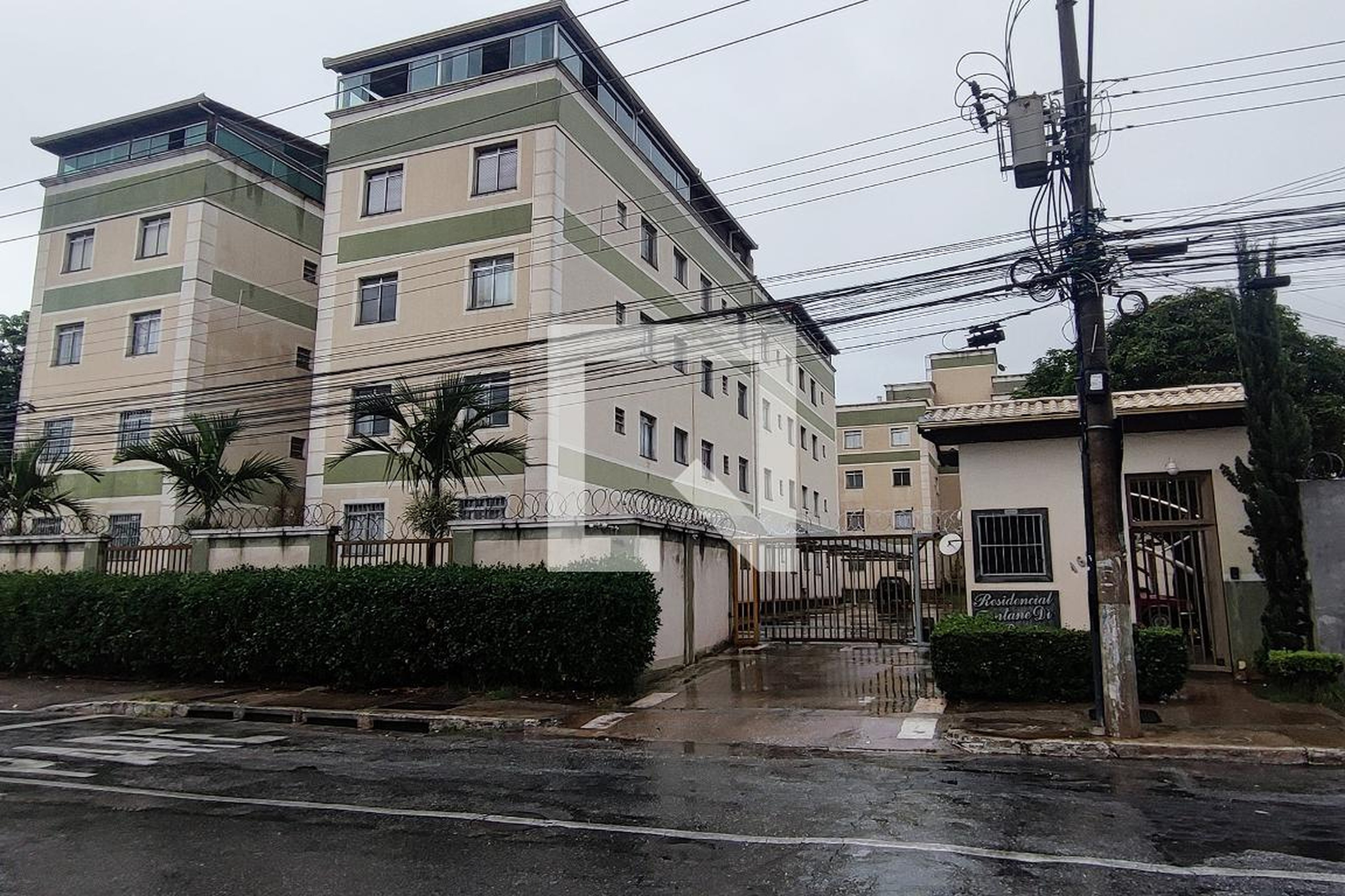 Fachada Condomínio em Rua Joaquim José, 1680