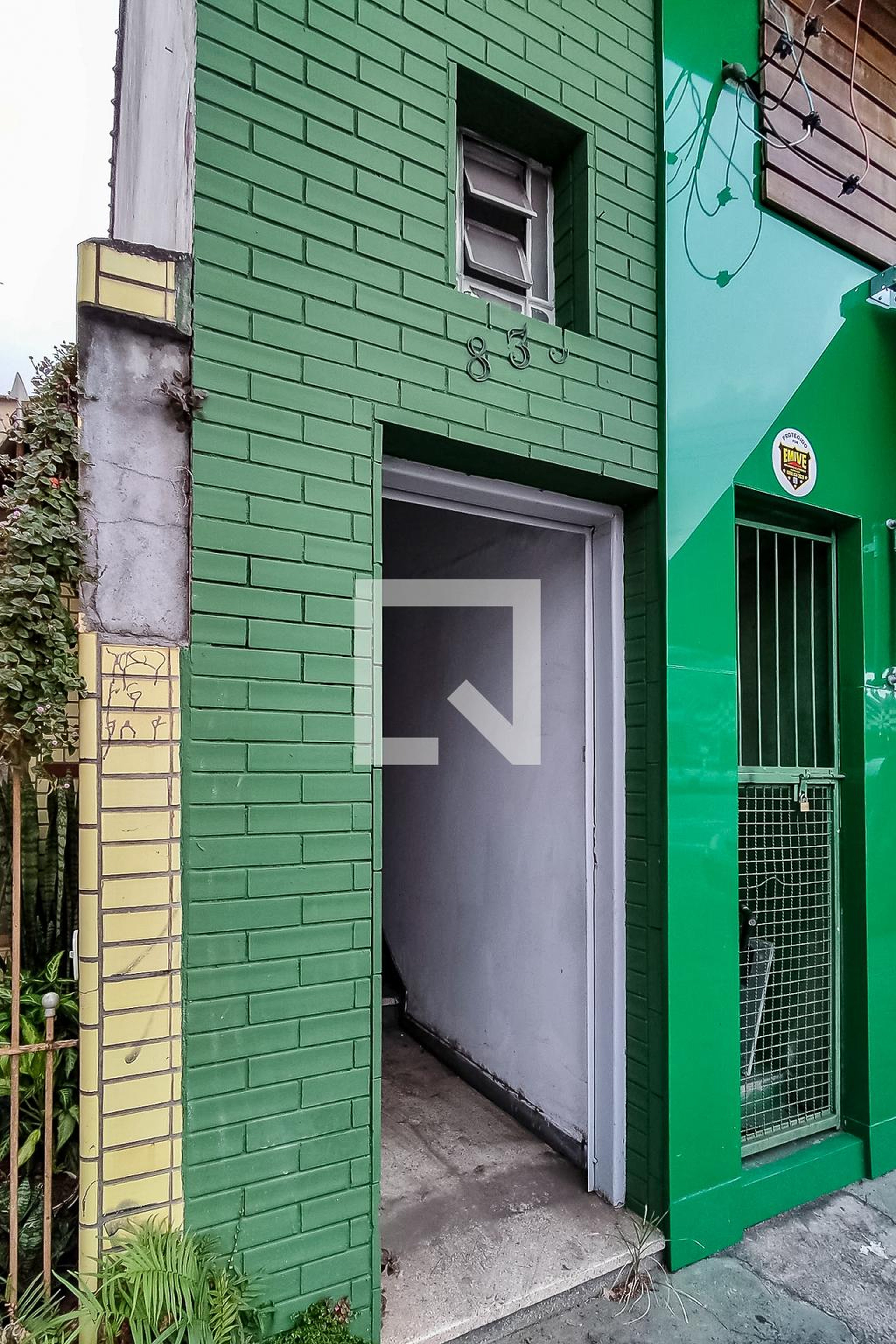 Fachada Condomínio em Avenida Patente, 839