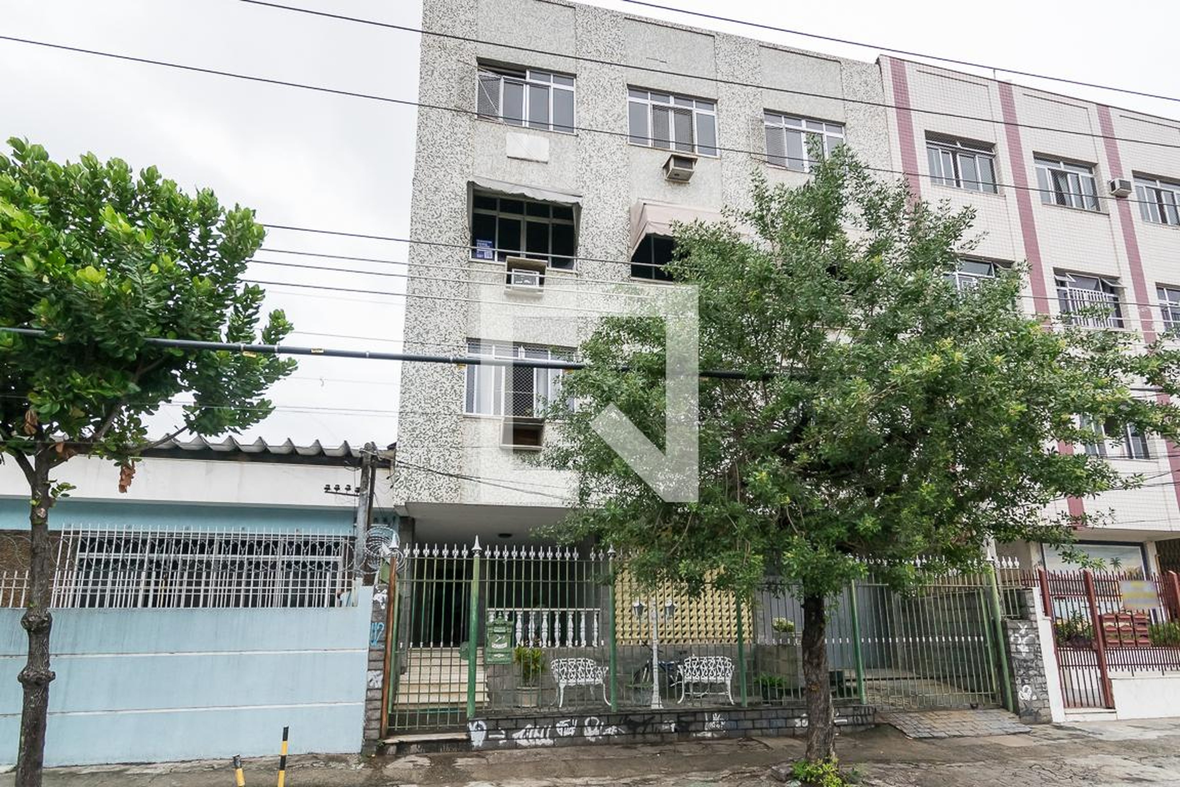 Fachada do Prédio Condomínio em Avenida Oliveira Belo, 1140