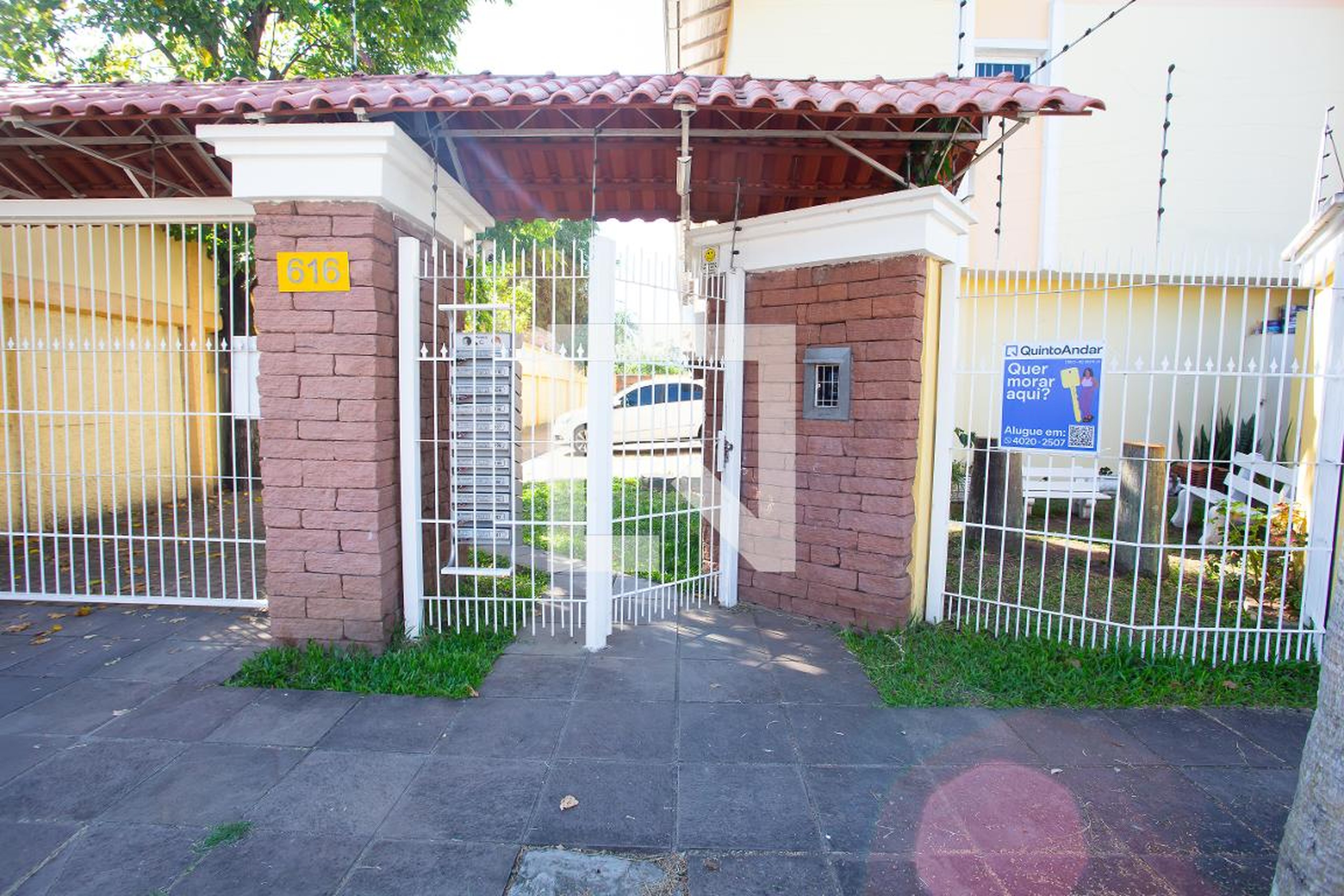 Fachada do Condomínio Condomínio Jardim Brion