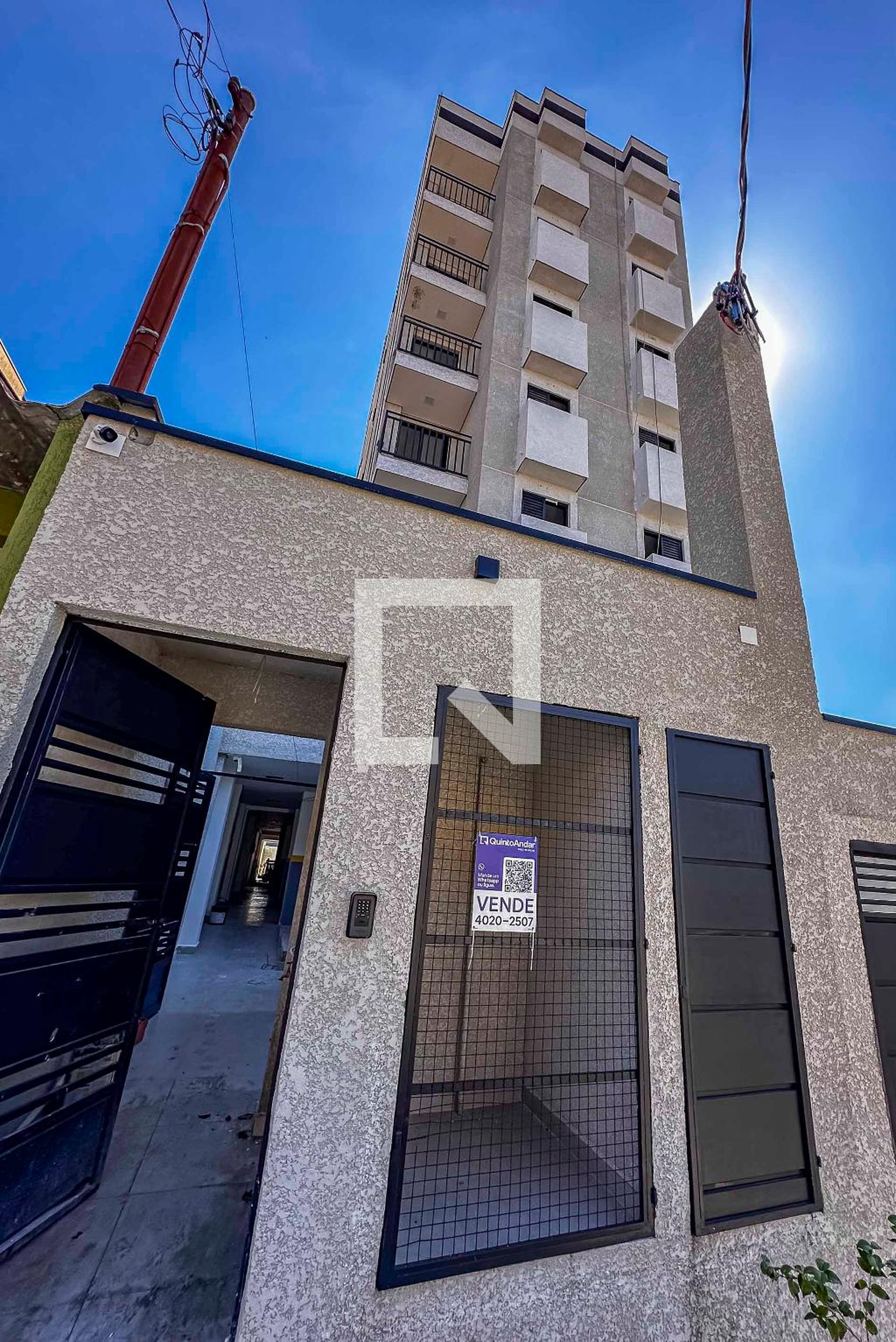 Fachada Condomínio em Rua Catende, 135