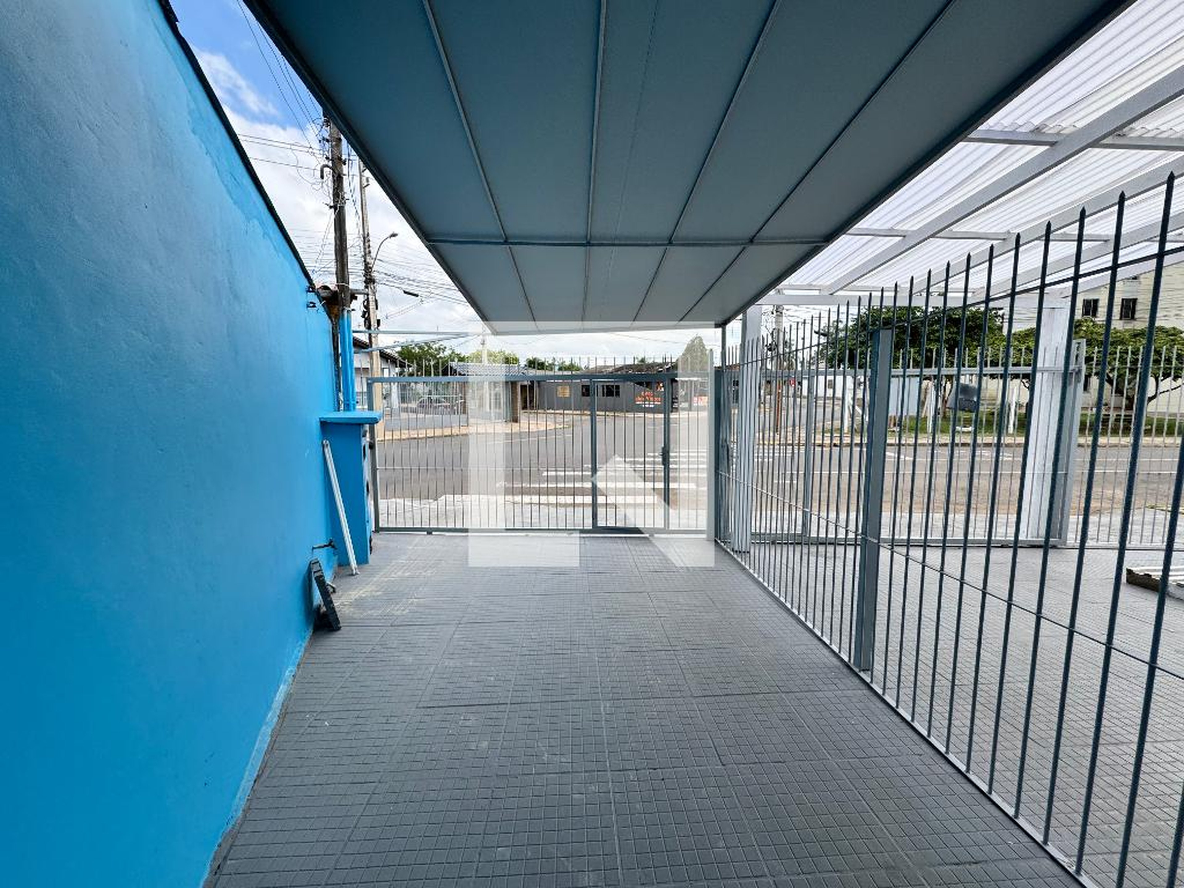 Fachada Condomínio em Rua Valdemiro da Silva, 51